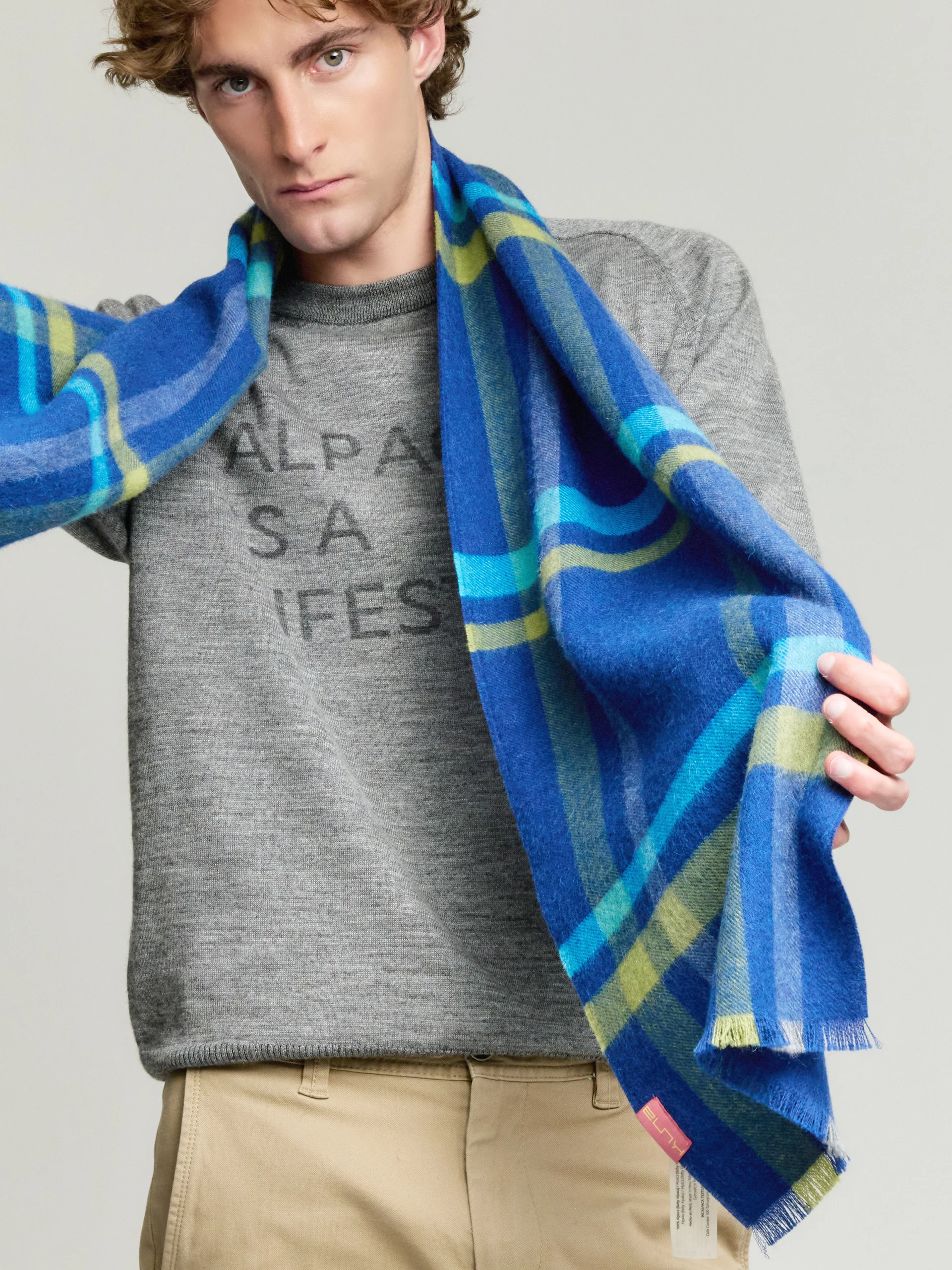 Vallejos Scarf Baby Alpaca Color Blue - Image 5