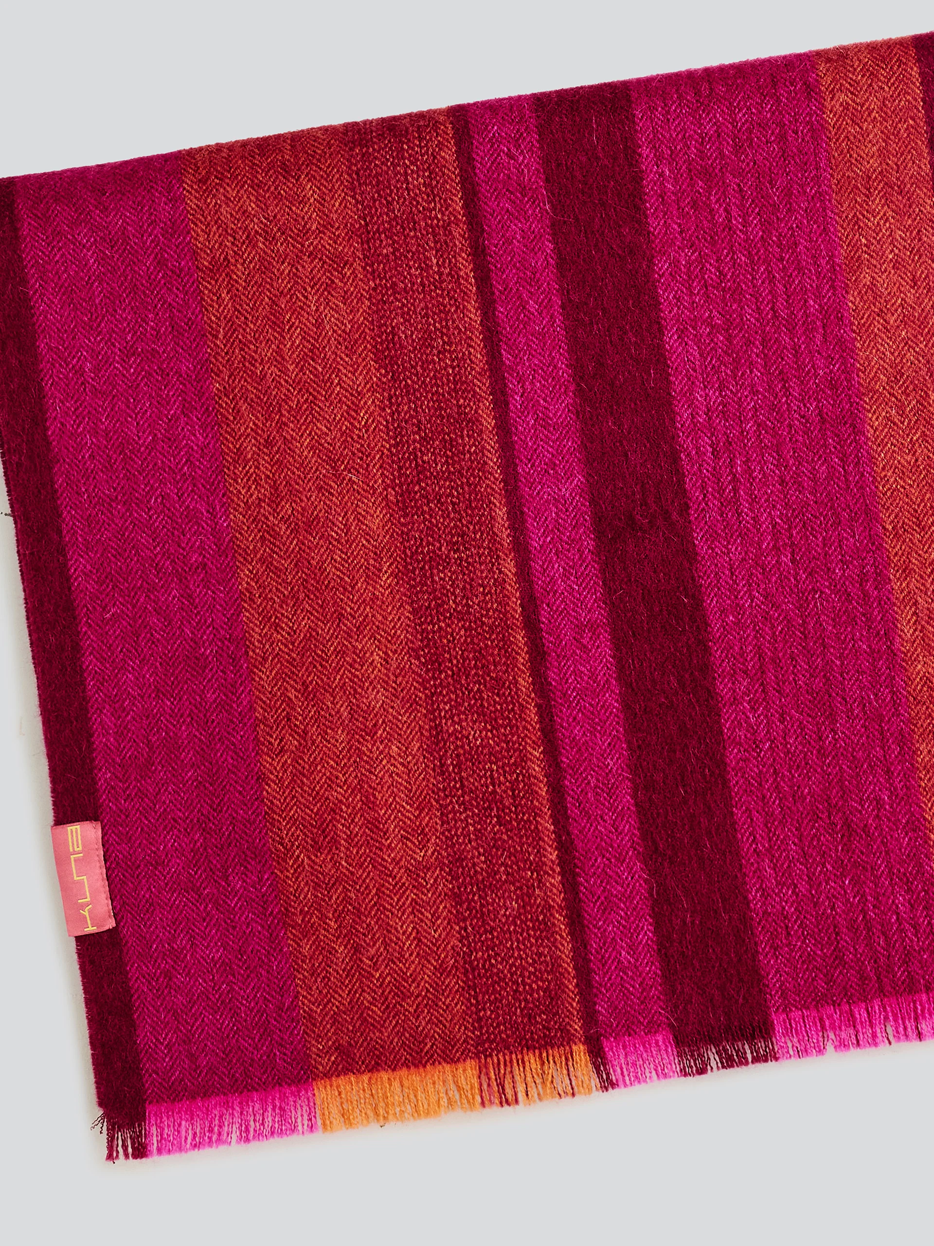 Valter Scarf Baby Alpaca Color Fuchsia - Image 6