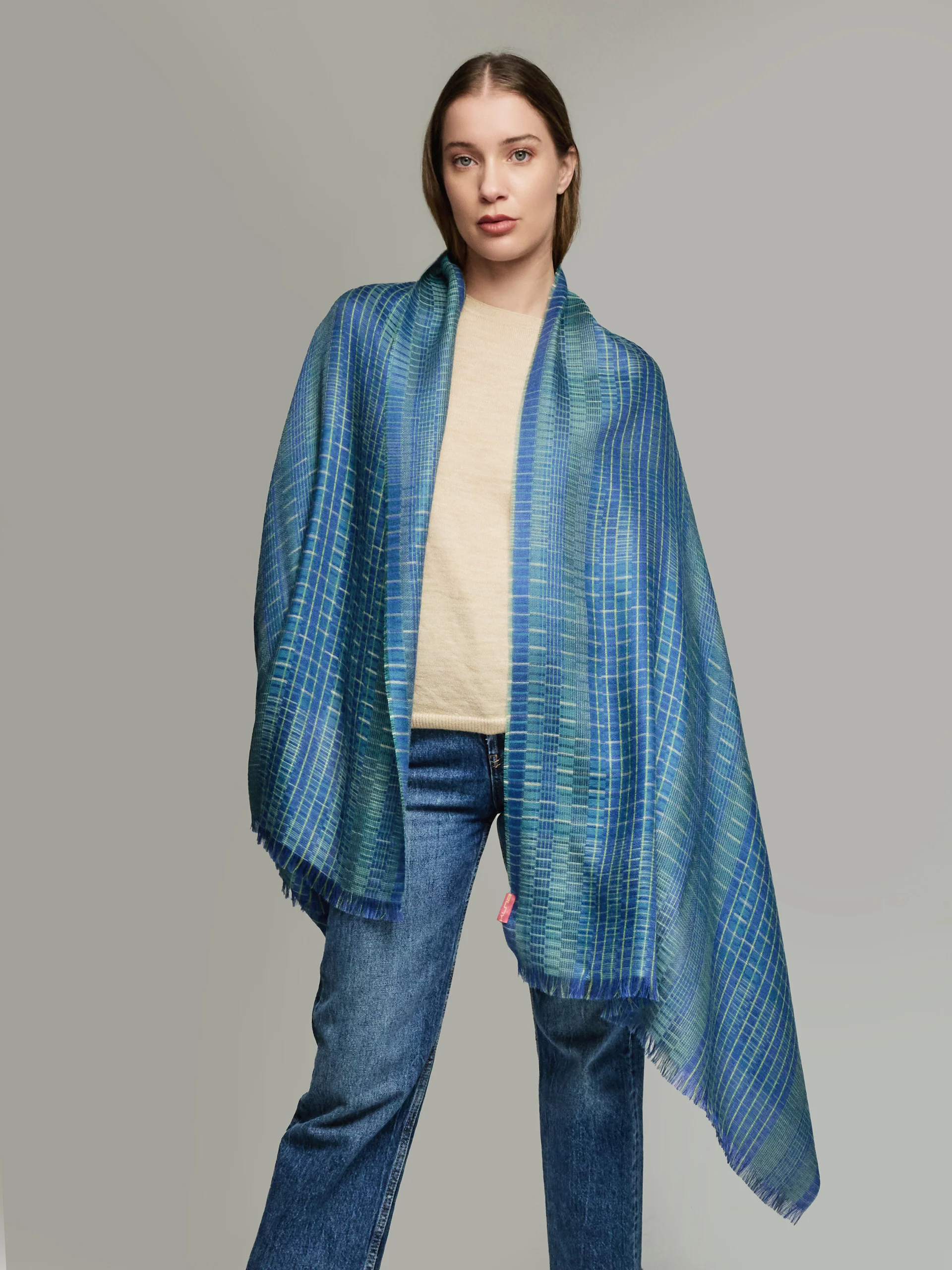 Vermondi Shawl Baby Alpaca Color Blue