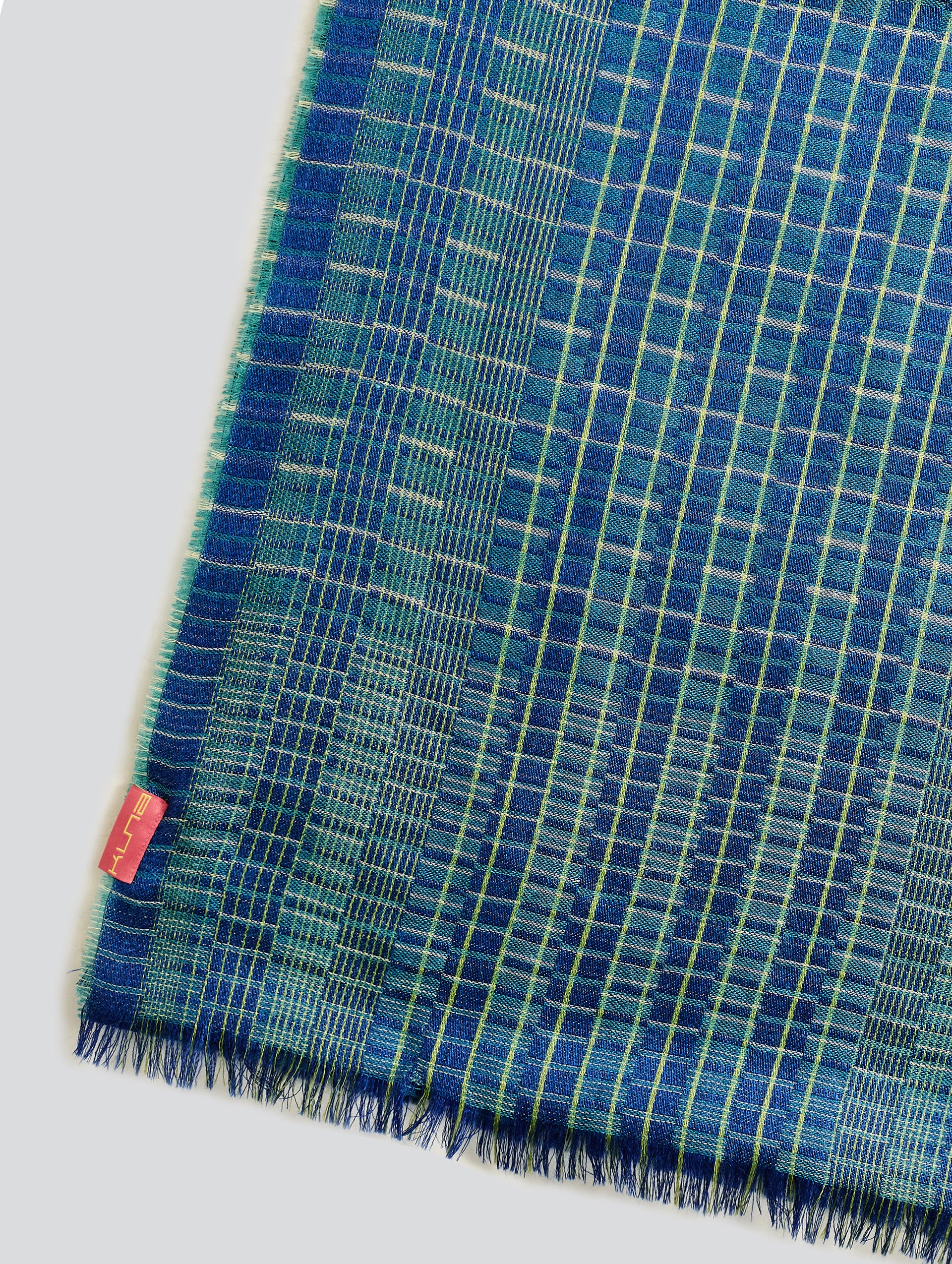 Vermondi Shawl Baby Alpaca Color Blue - Image 6
