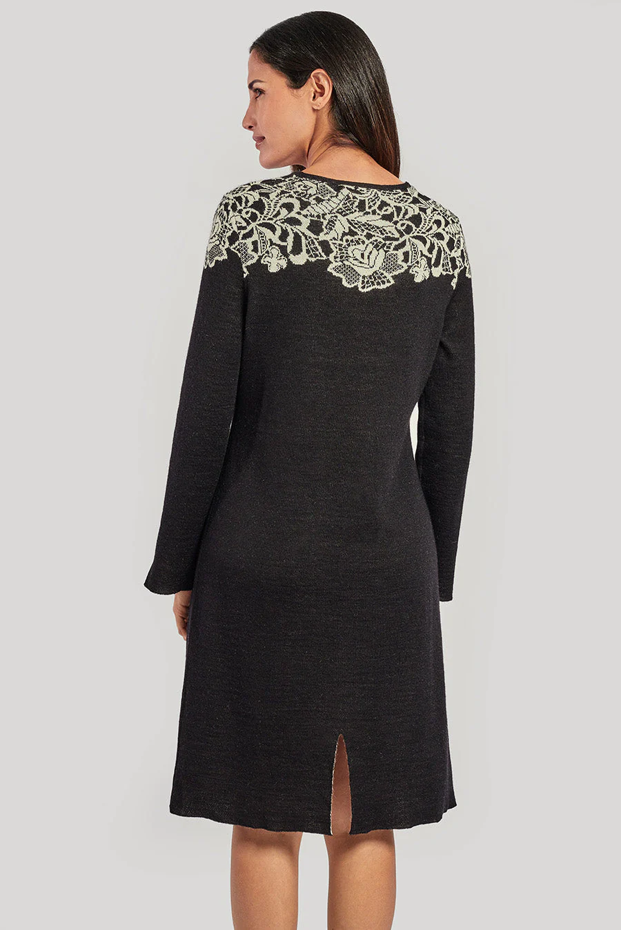 Wanda Dress Baby Alpaca Color B&W - Image 3