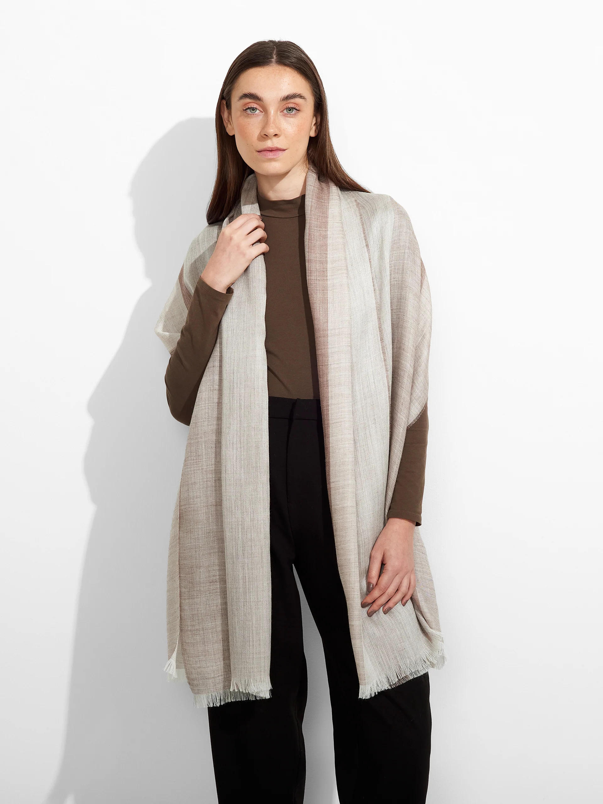 Wicht Shawl Baby Alpaca Color Brown