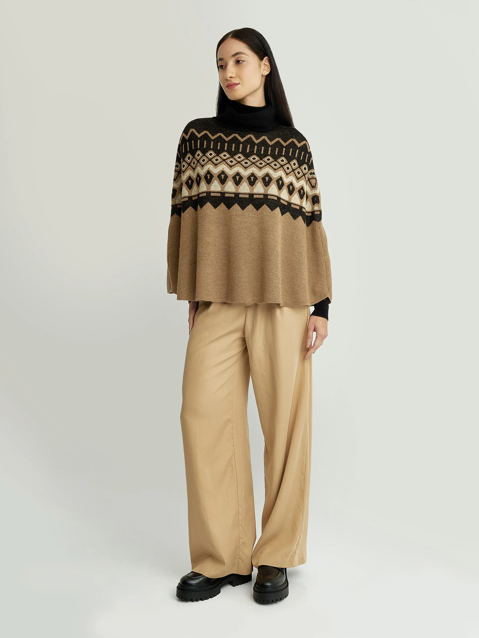 Yacinta Poncho Baby Alpaca Color Camel - Image 4