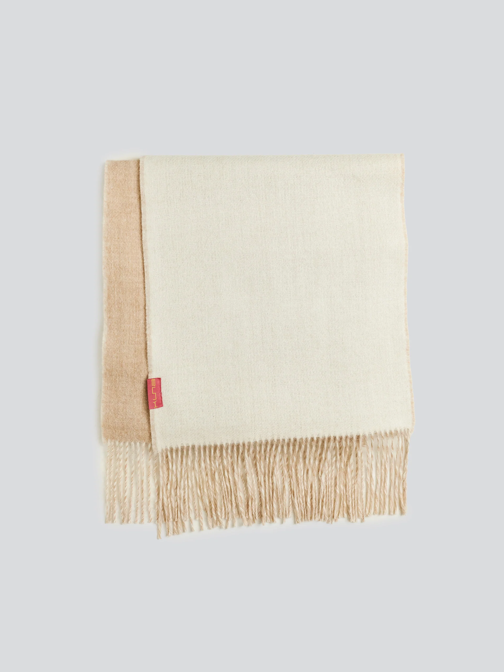 Yamila Scarf Baby Alpaca Color Beige - Image 2