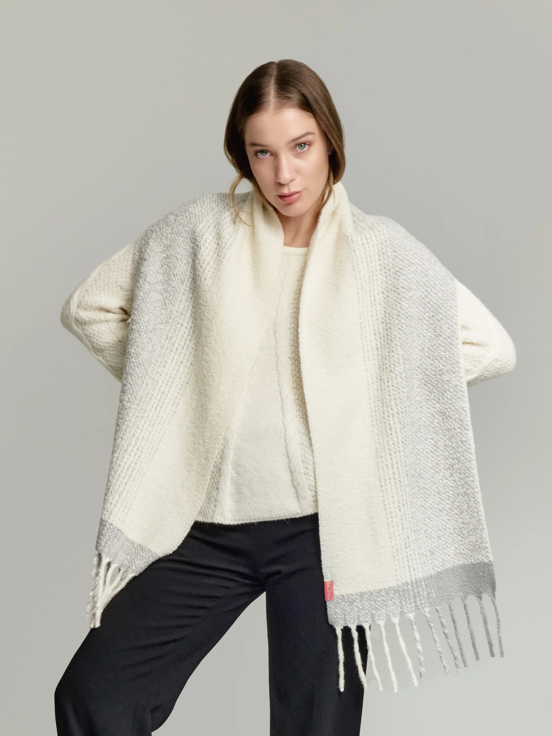 Yanapi Scarf Baby Alpaca Color Grey