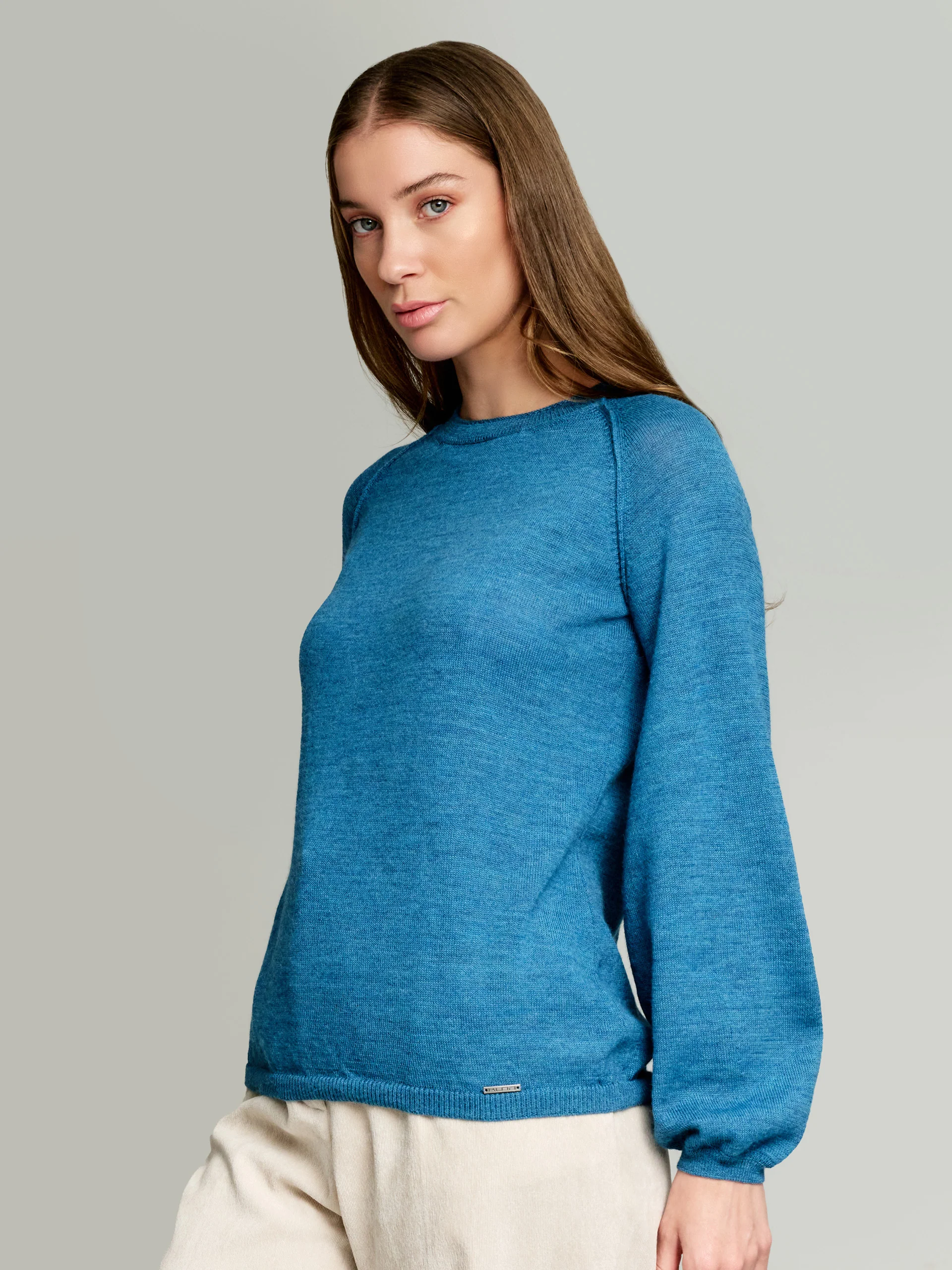Yanela Sweater Baby Alpaca Color Light Blue - Image 2