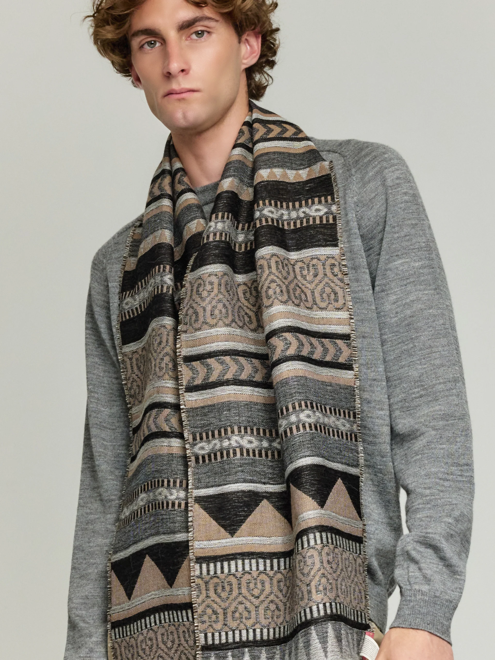 Yaranga Scarf Baby Alpaca Color Brown/Grey - Image 5