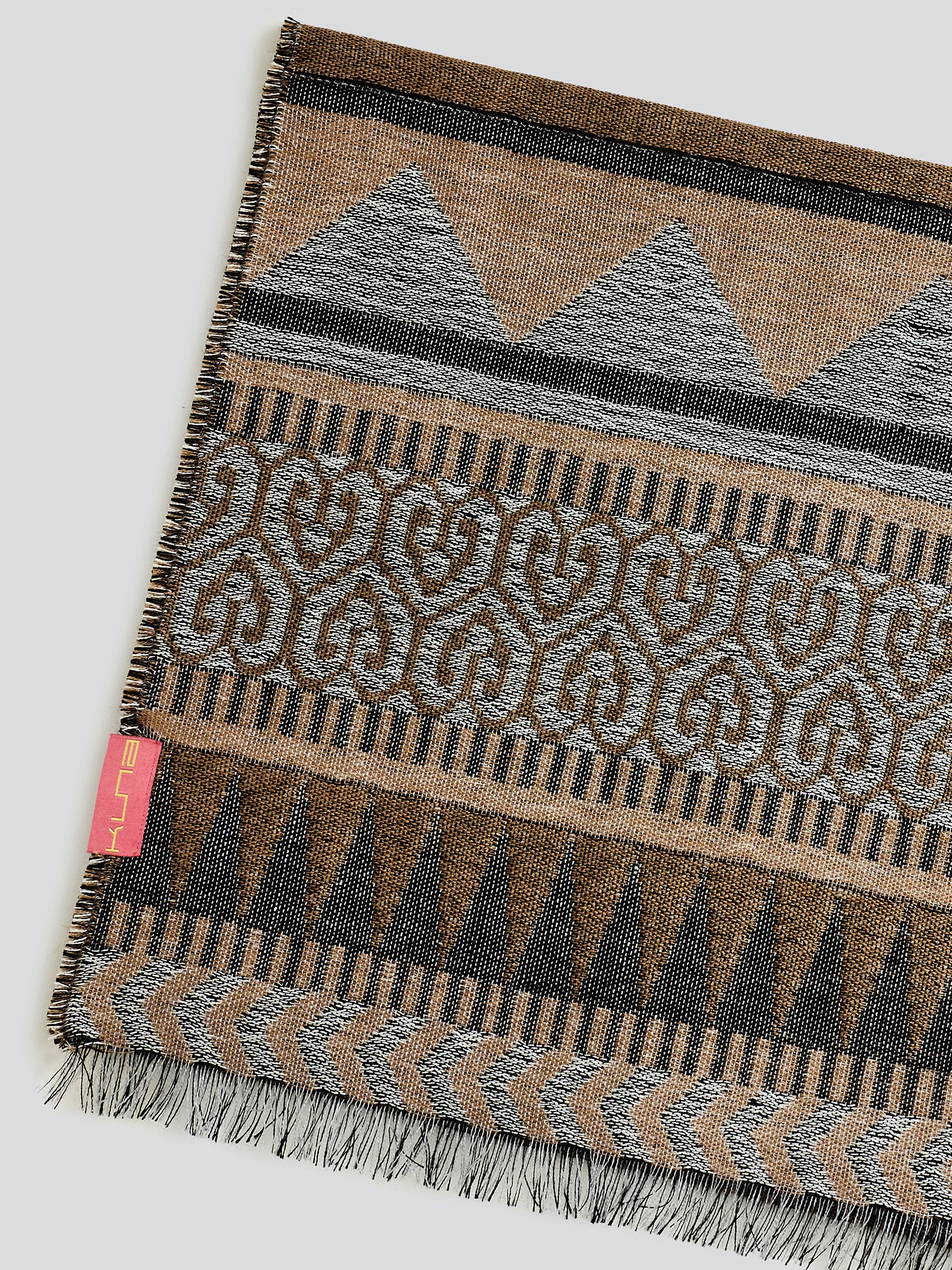 Yaranga Scarf Baby Alpaca Color Brown/Grey - Image 6