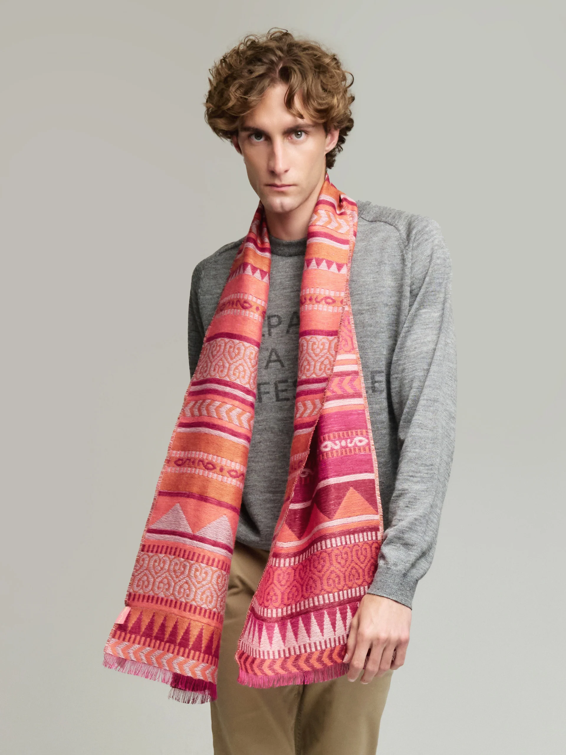 Yaranga Scarf Baby Alpaca Color Cherry - Image 4