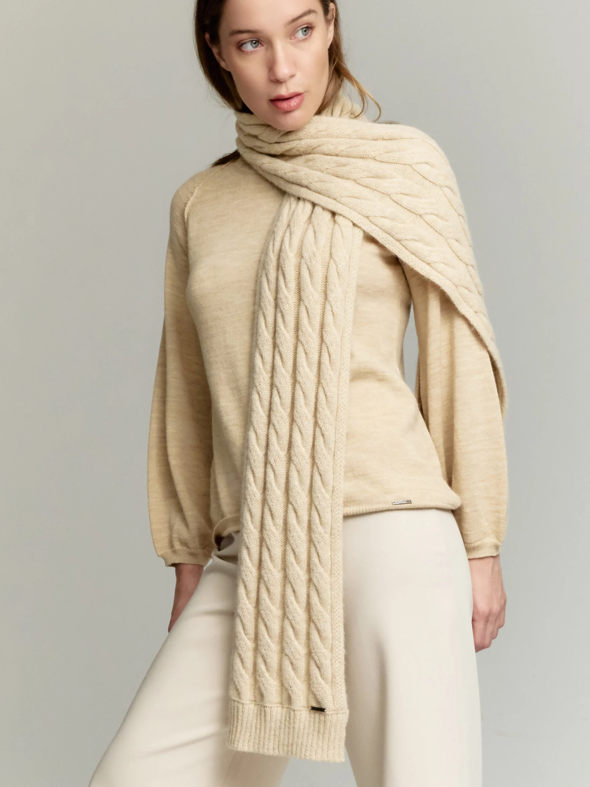 Yarela Scarf Baby Alpaca Color Beige - Image 3