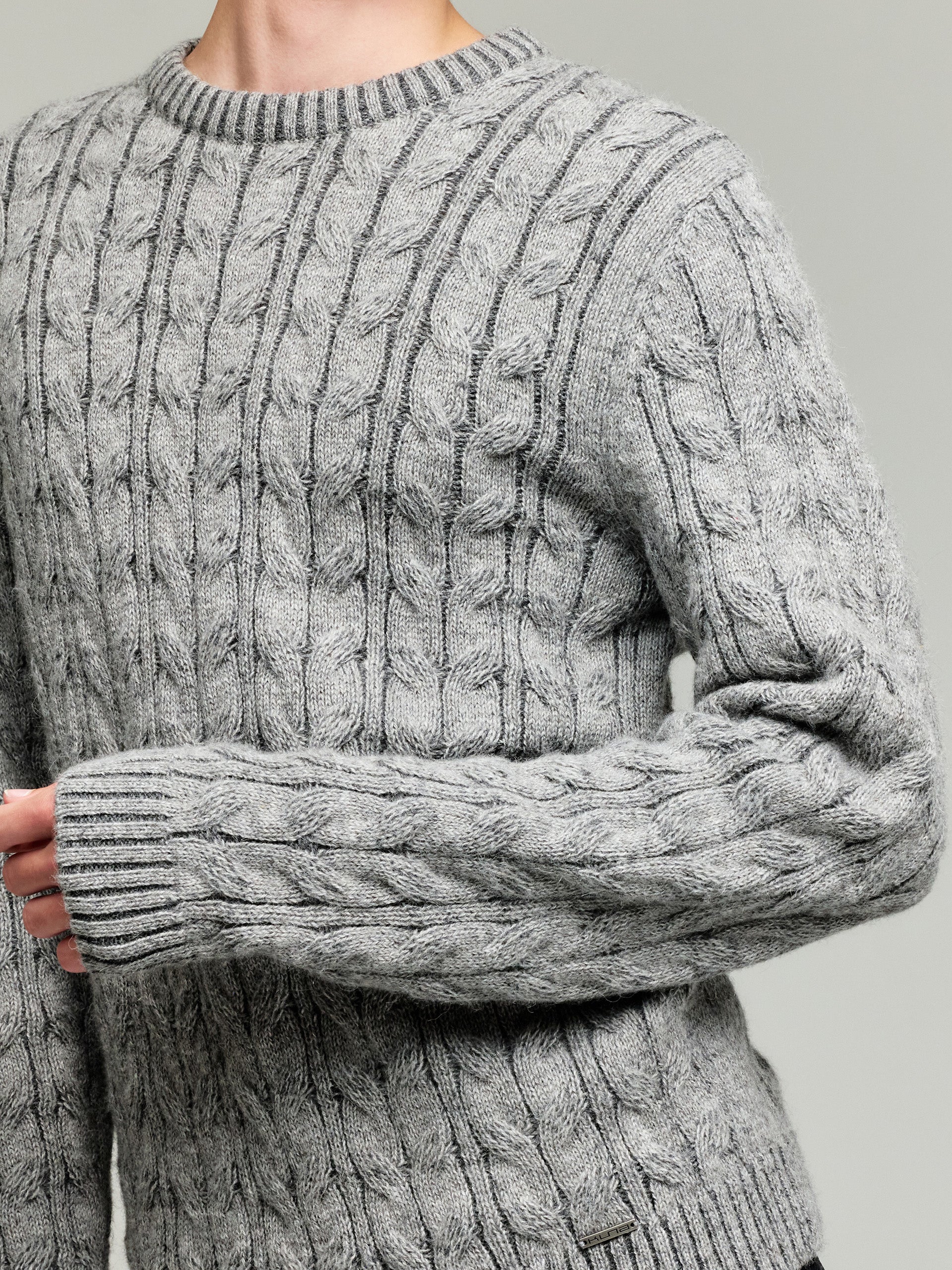 Yasikov Sweater Baby Alpaca Color Grey - Image 5