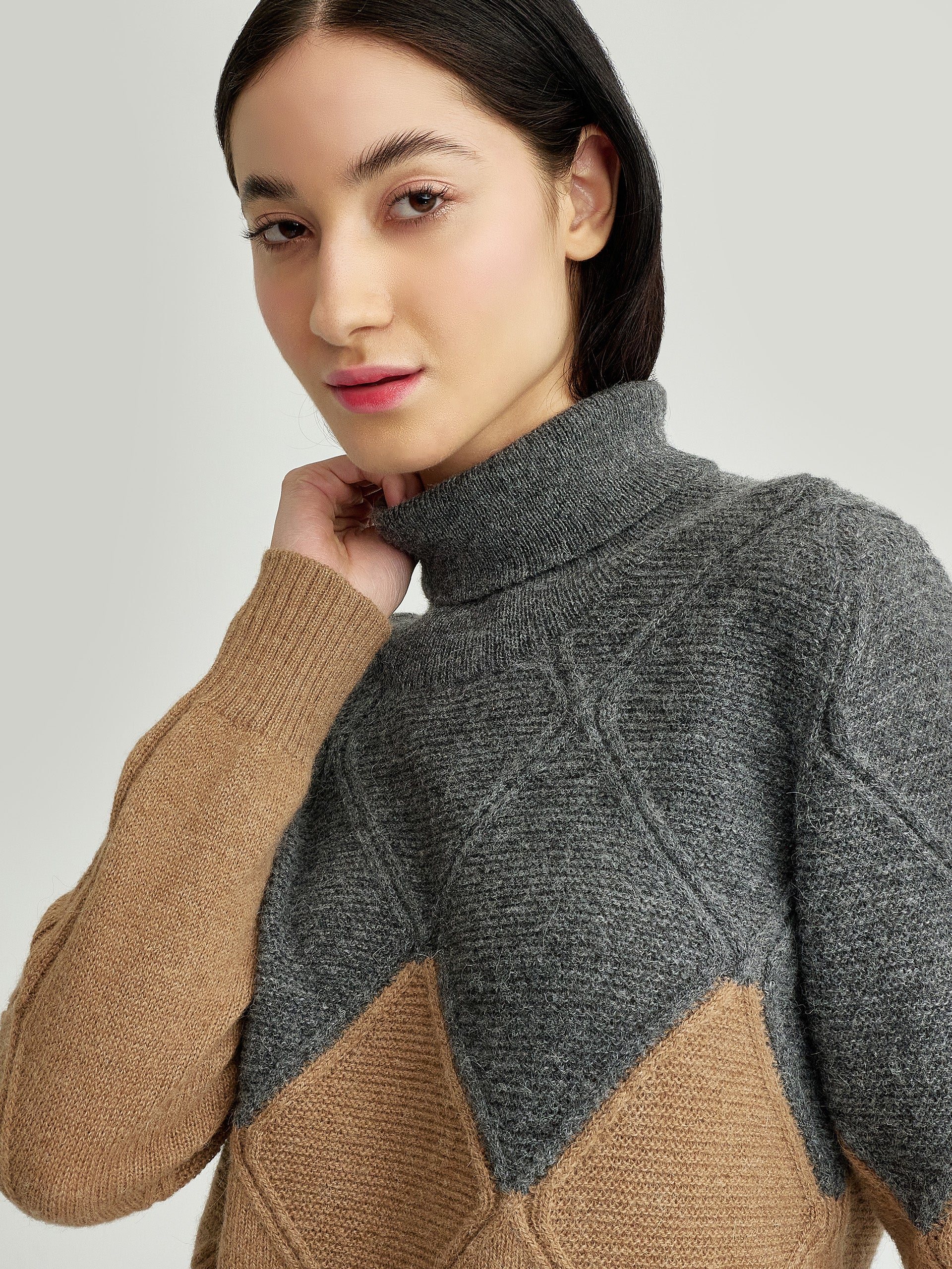 Yelissa Sweater Baby Alpaca Color Camel - Image 5