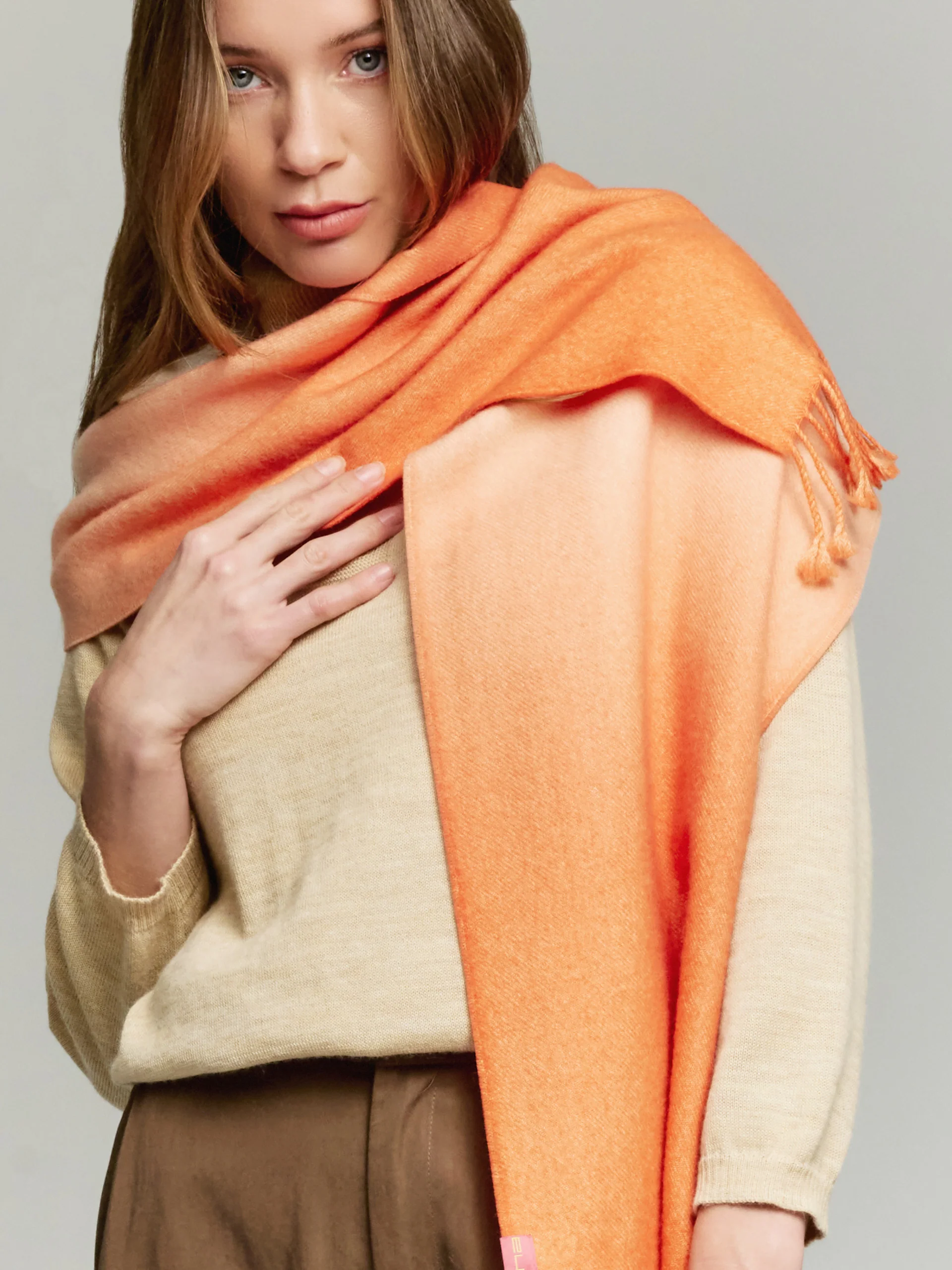 Yemi Scarf Baby Alpaca Color Orange - Image 3