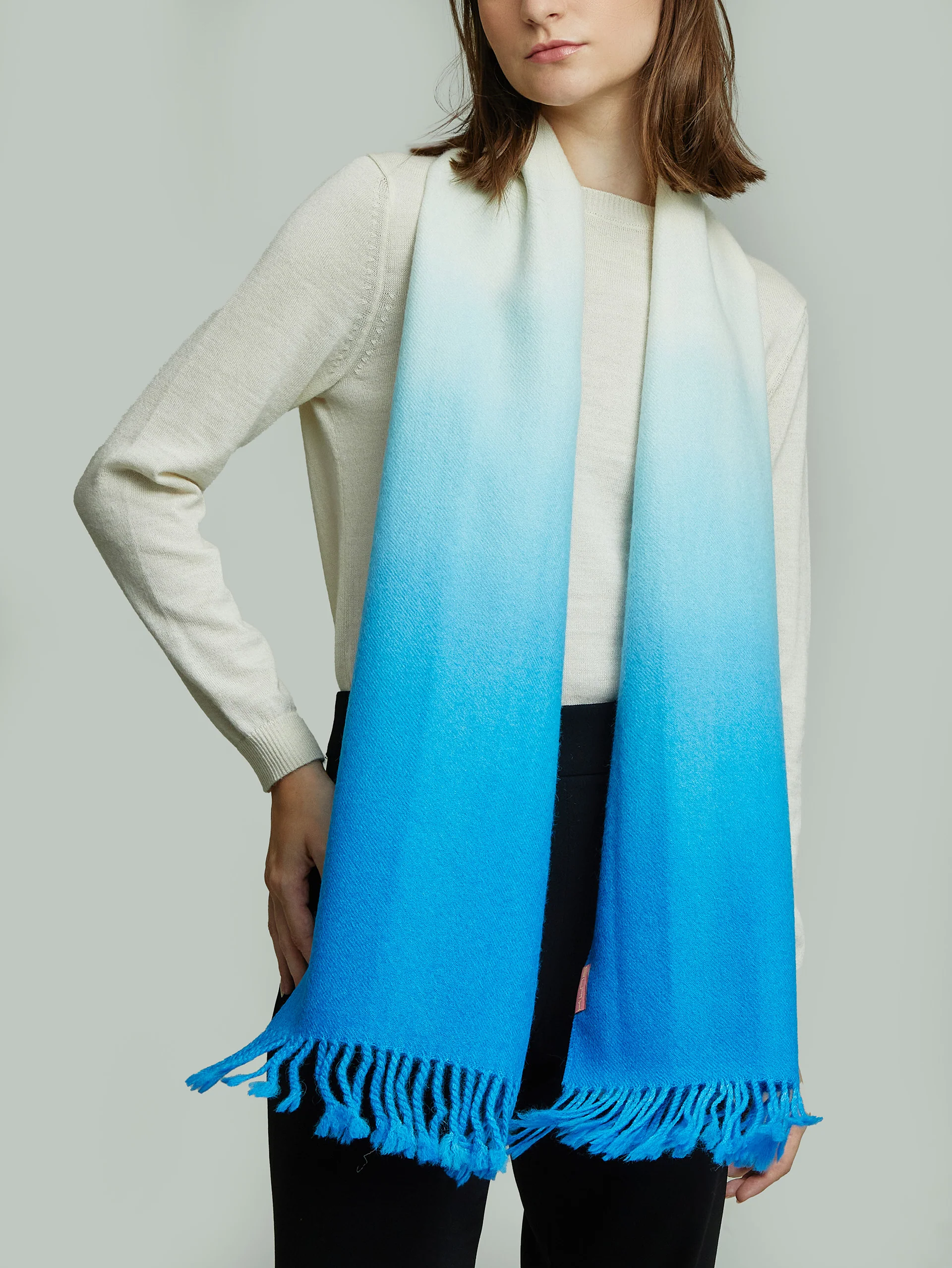 Yemi Scarf Baby Alpaca Color Turquoise - Image 4