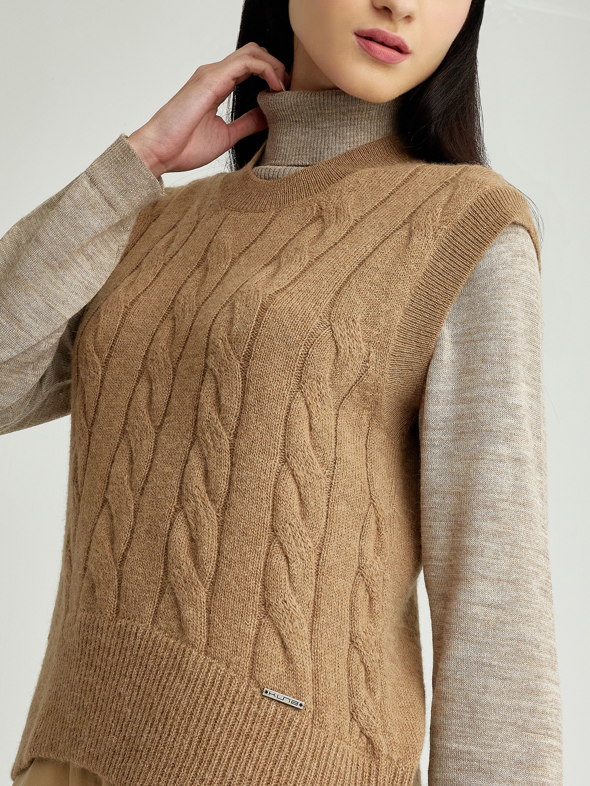 Yessica Vest Baby Alpaca Color Camel - Image 5