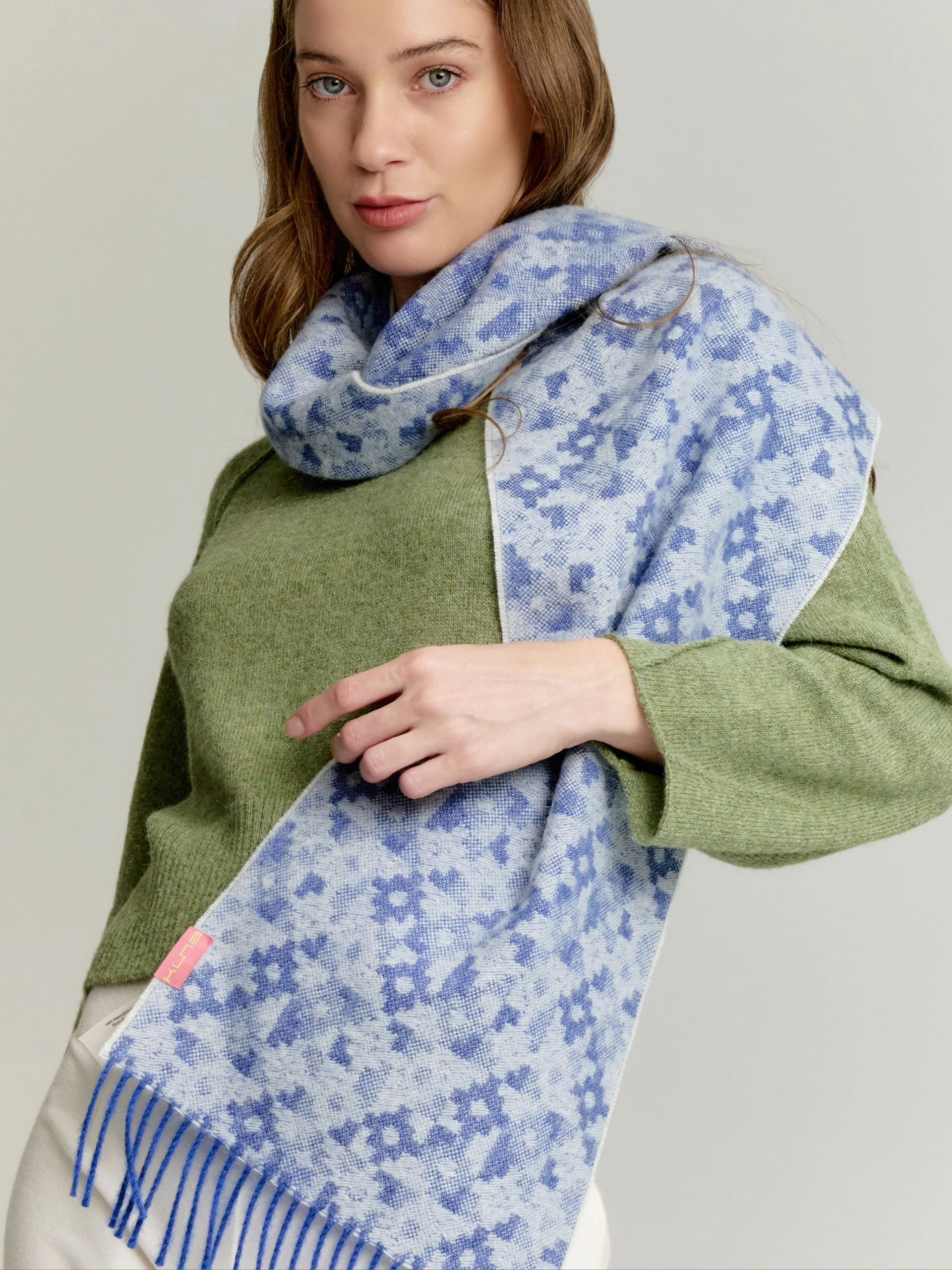 Yldis Scarf Baby Alpaca Color Blue - Image 3