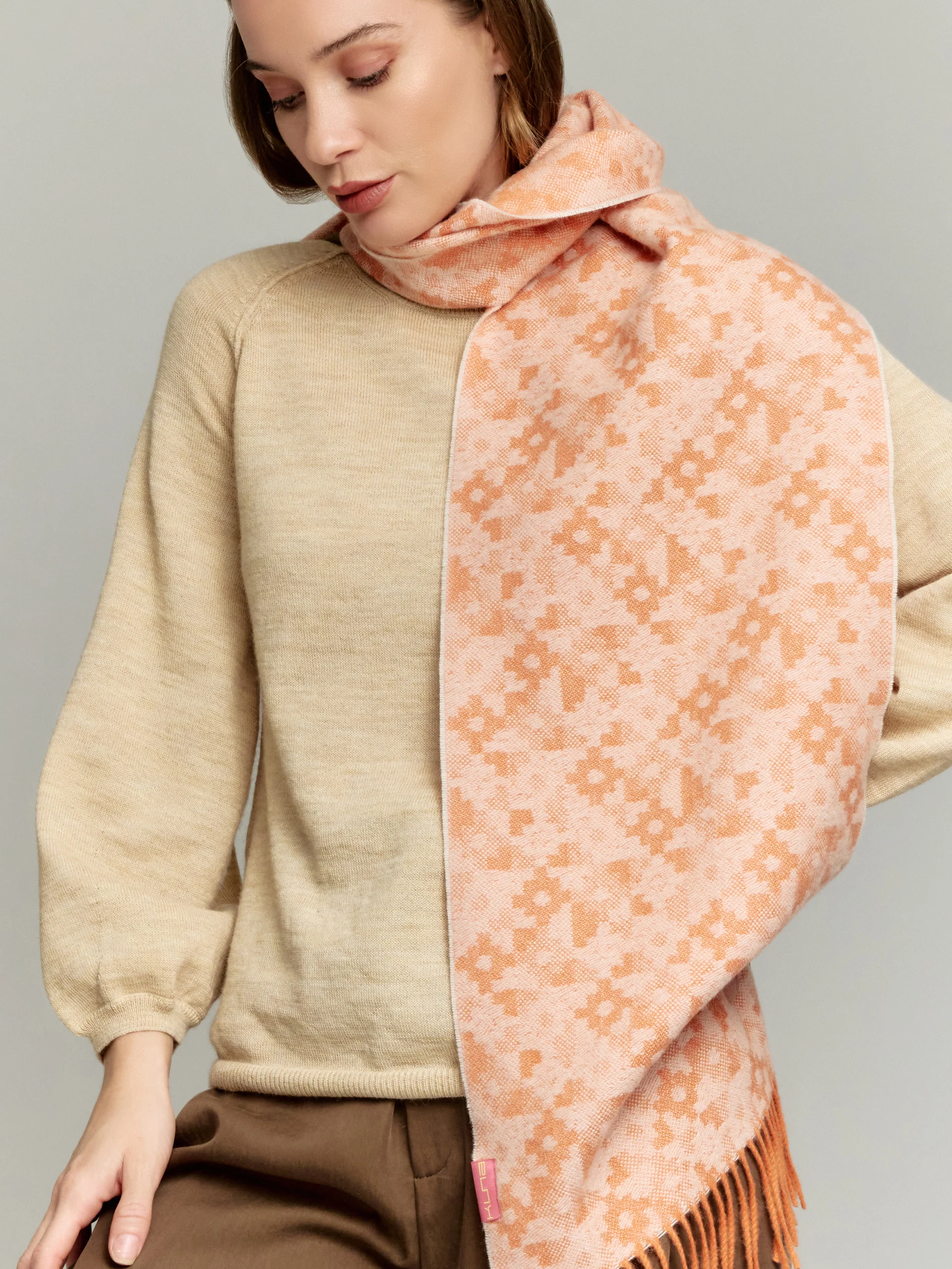 Yldis Scarf Baby Alpaca Color Orange - Image 3