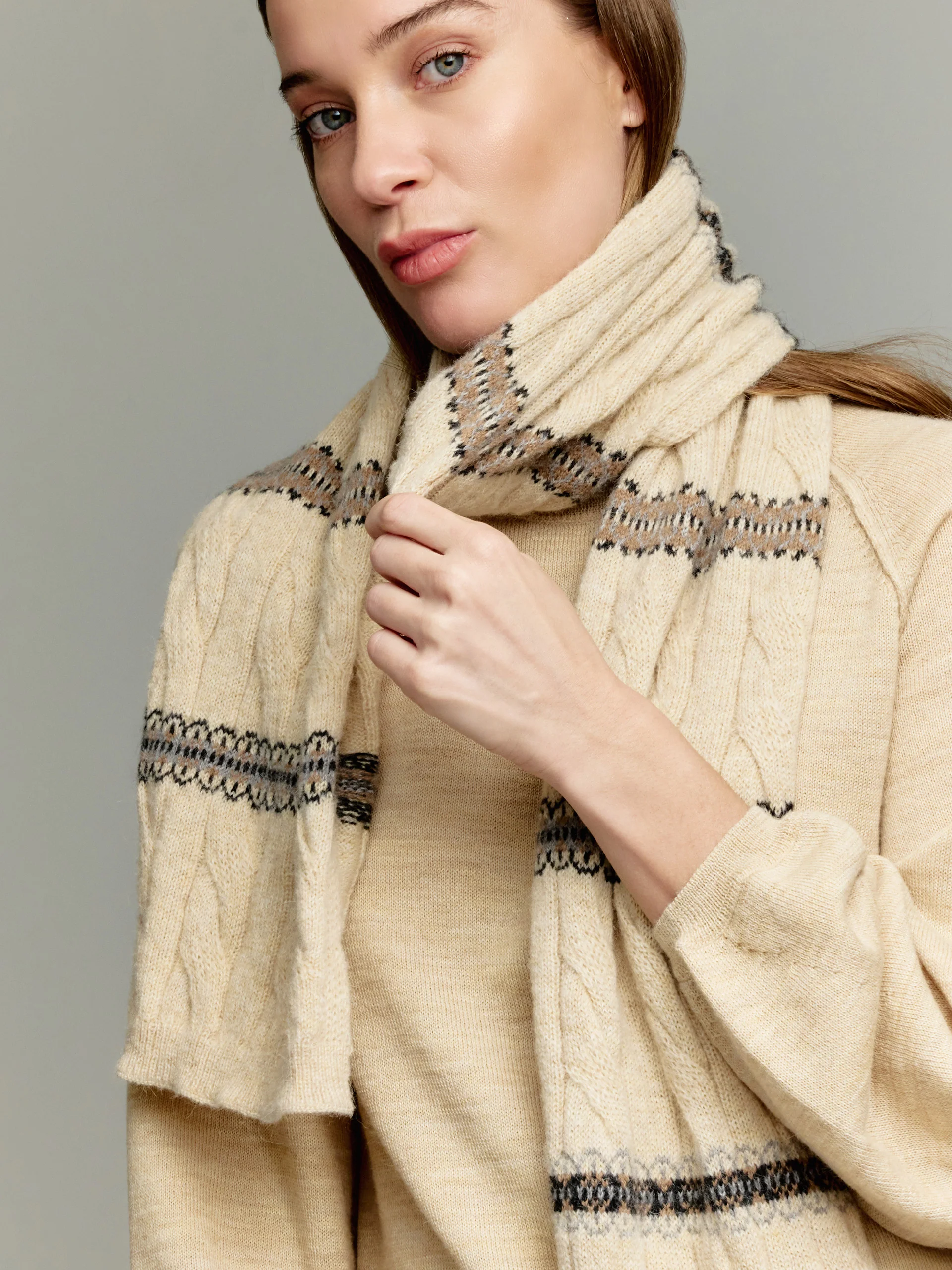 Yoke Scarf Scarf Baby Alpaca Color Beige - Image 3