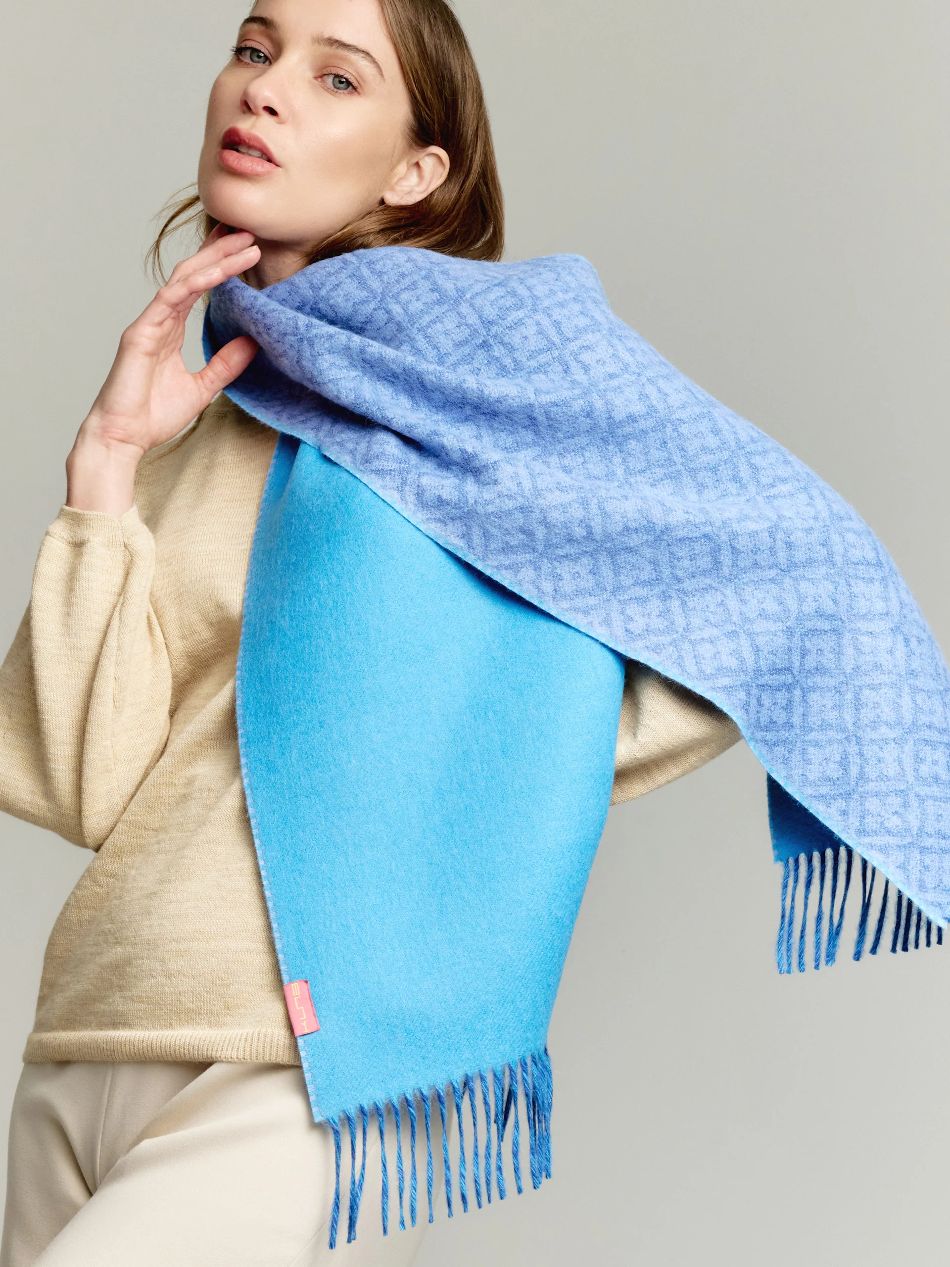 Yokey Scarf Baby Alpaca Color Blue - Image 3
