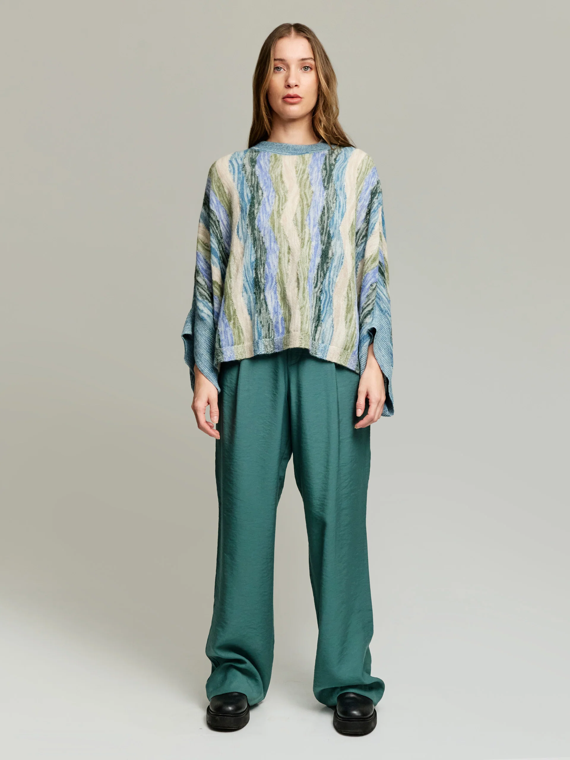 Yola Poncho Baby Alpaca Color Light Blue - Image 4