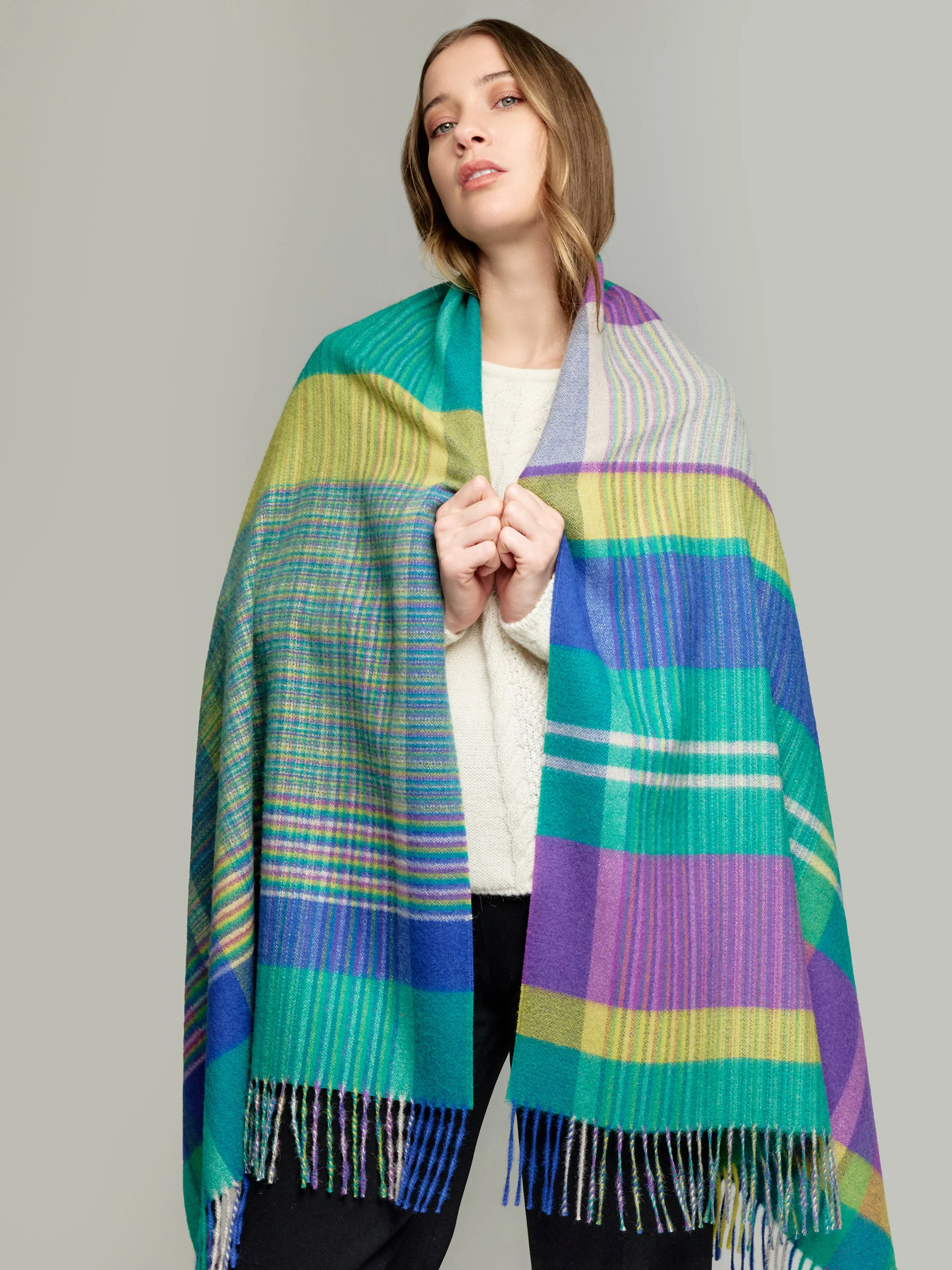 Yolima Shawl Baby Alpaca Color Multicolor - Image 3