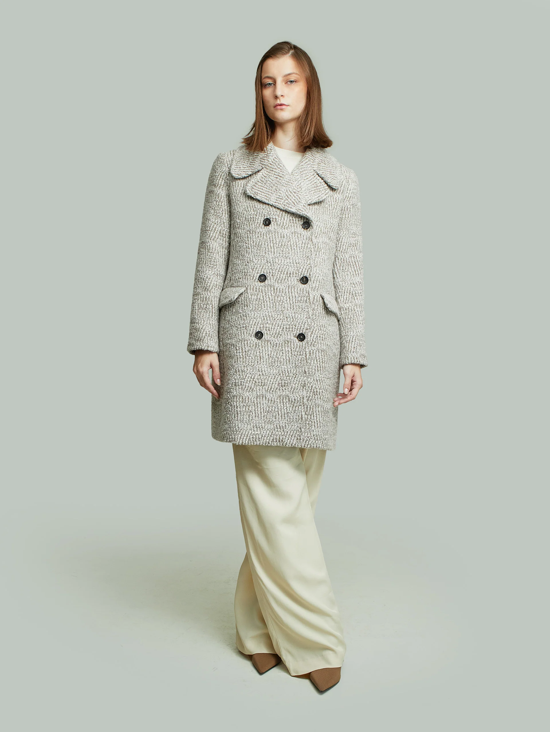 Yovana Coat Baby Alpaca Color Beige - Image 4