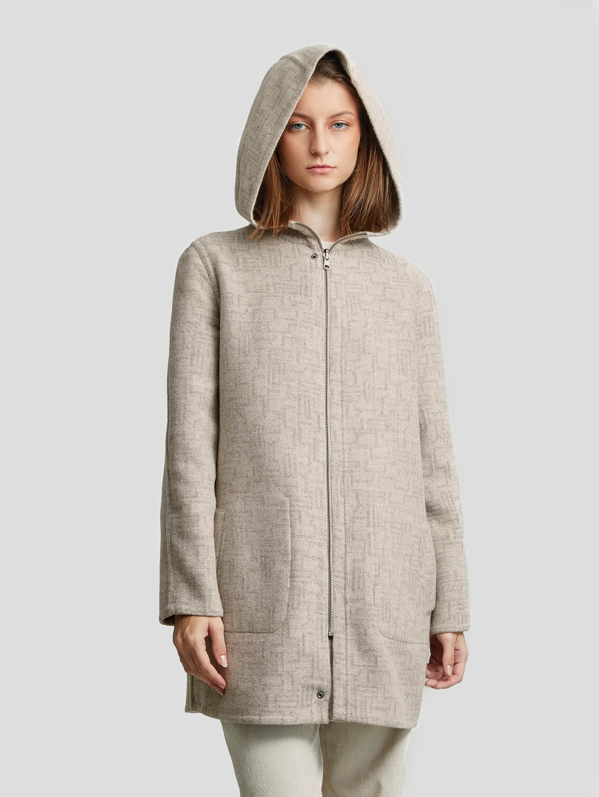Yper Coat Baby Alpaca Color Beige - Image 8