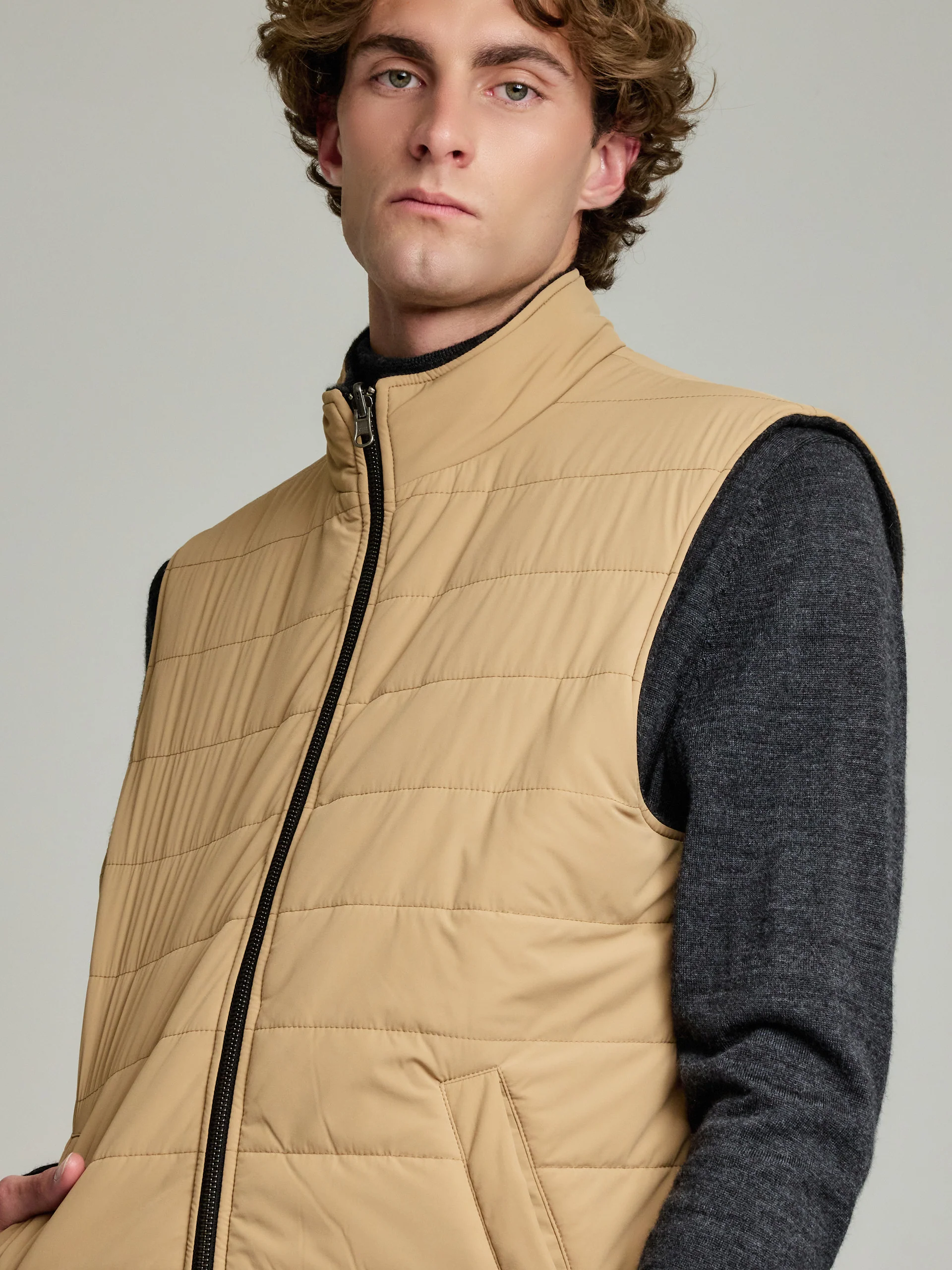 Yulian Vest Baby Alpaca Color Camel - Image 2