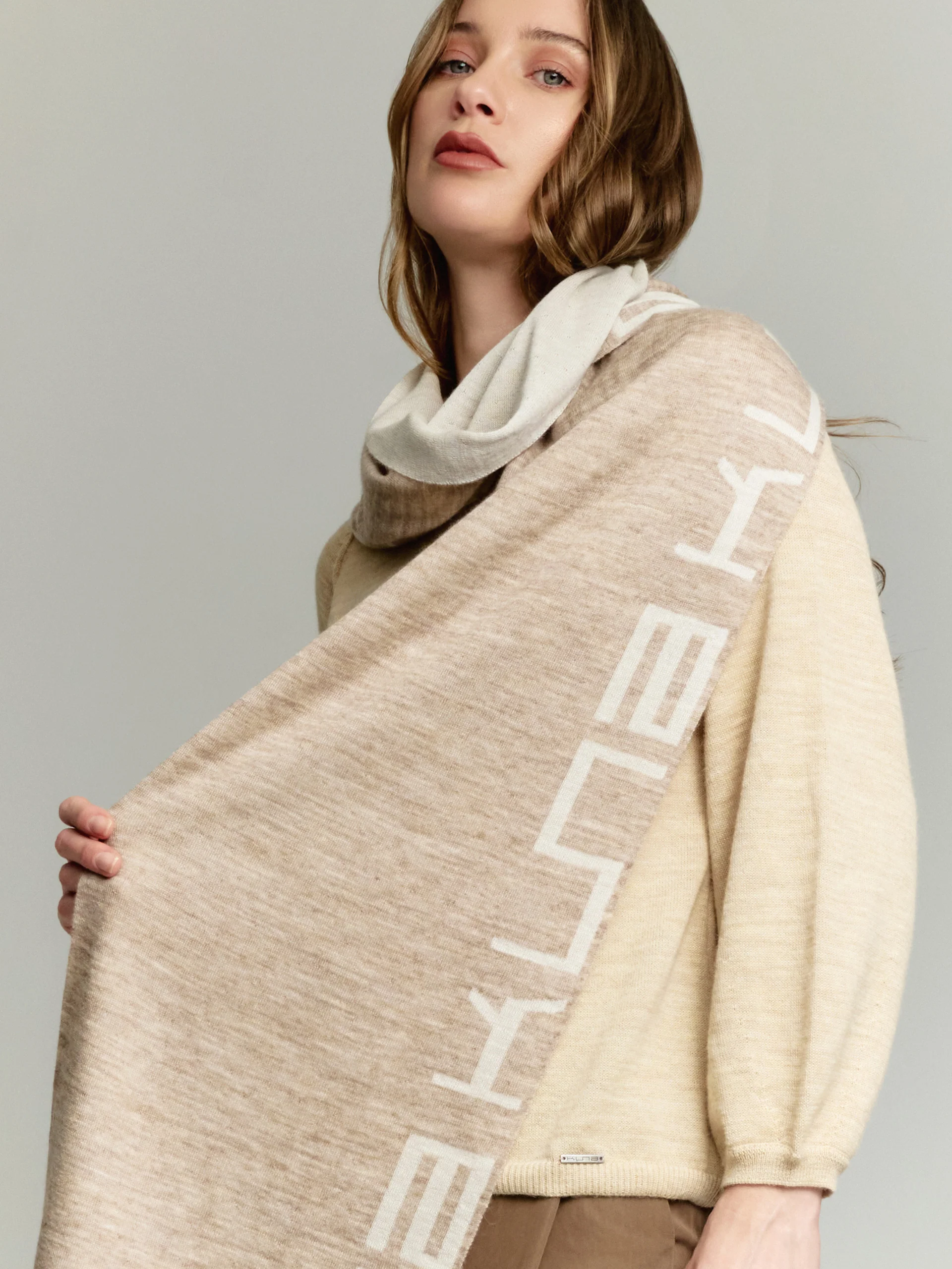 Yunga Scarf Baby Alpaca Color Beige - Image 3