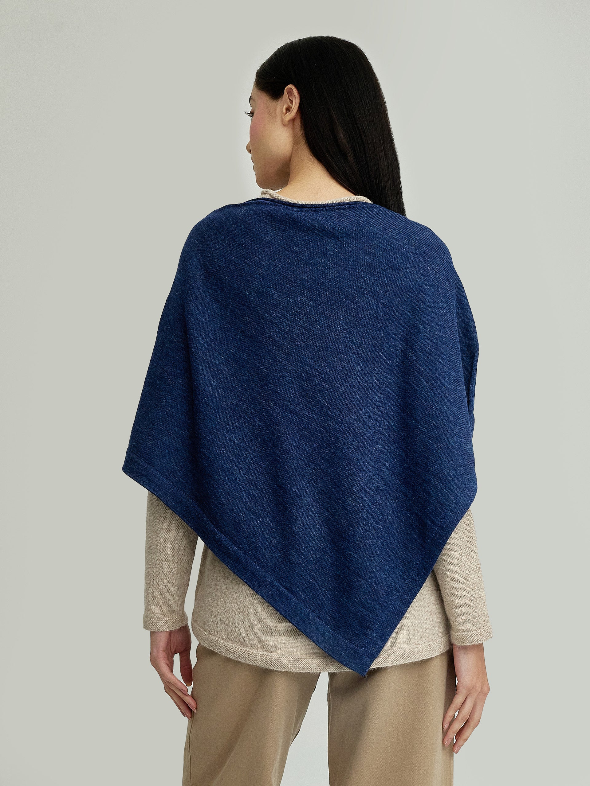 Yura Poncho Baby Alpaca Color Blue - Image 3
