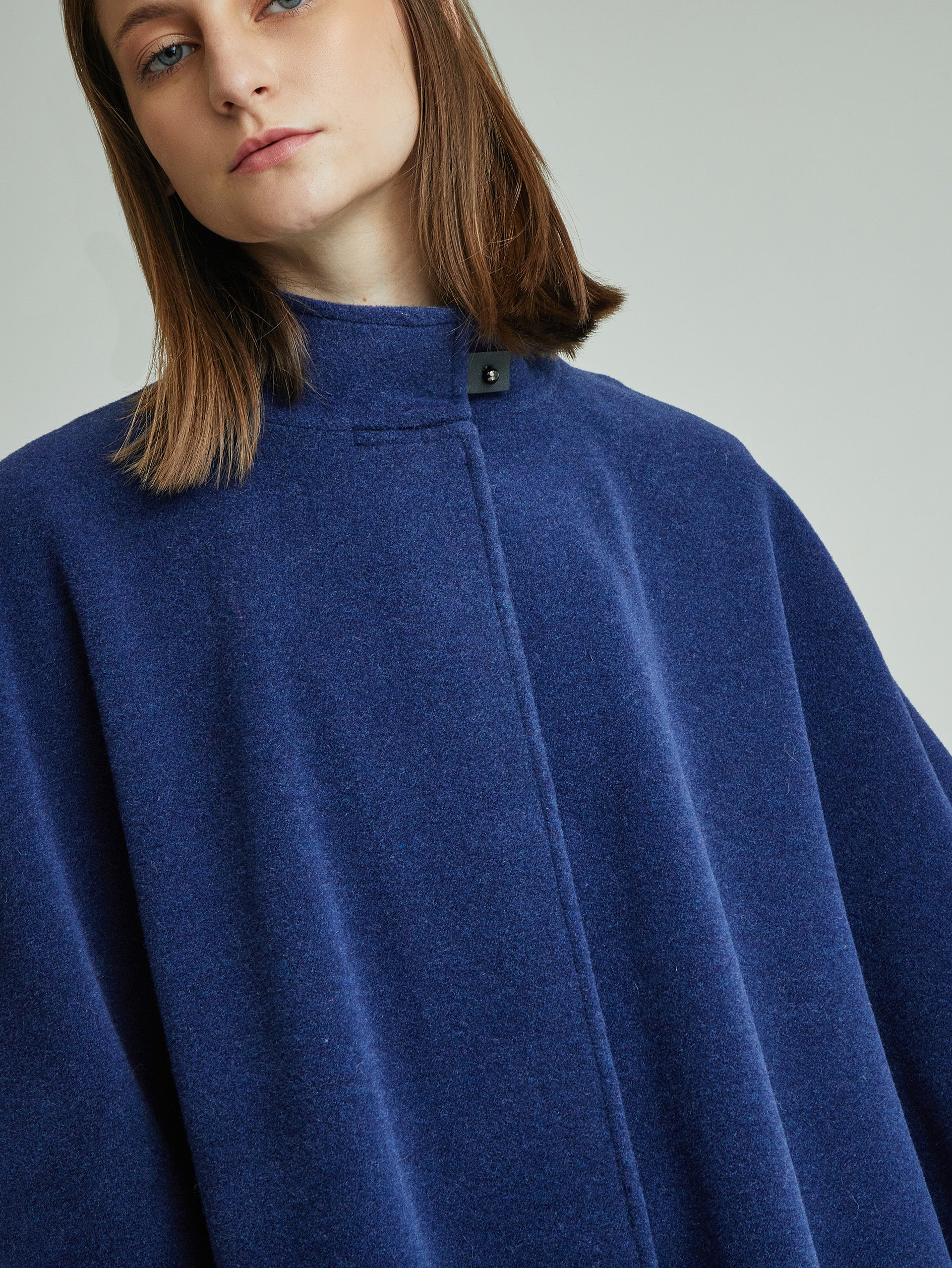 Yvonne Cape Baby Alpaca & Wool Color Blue - Image 5