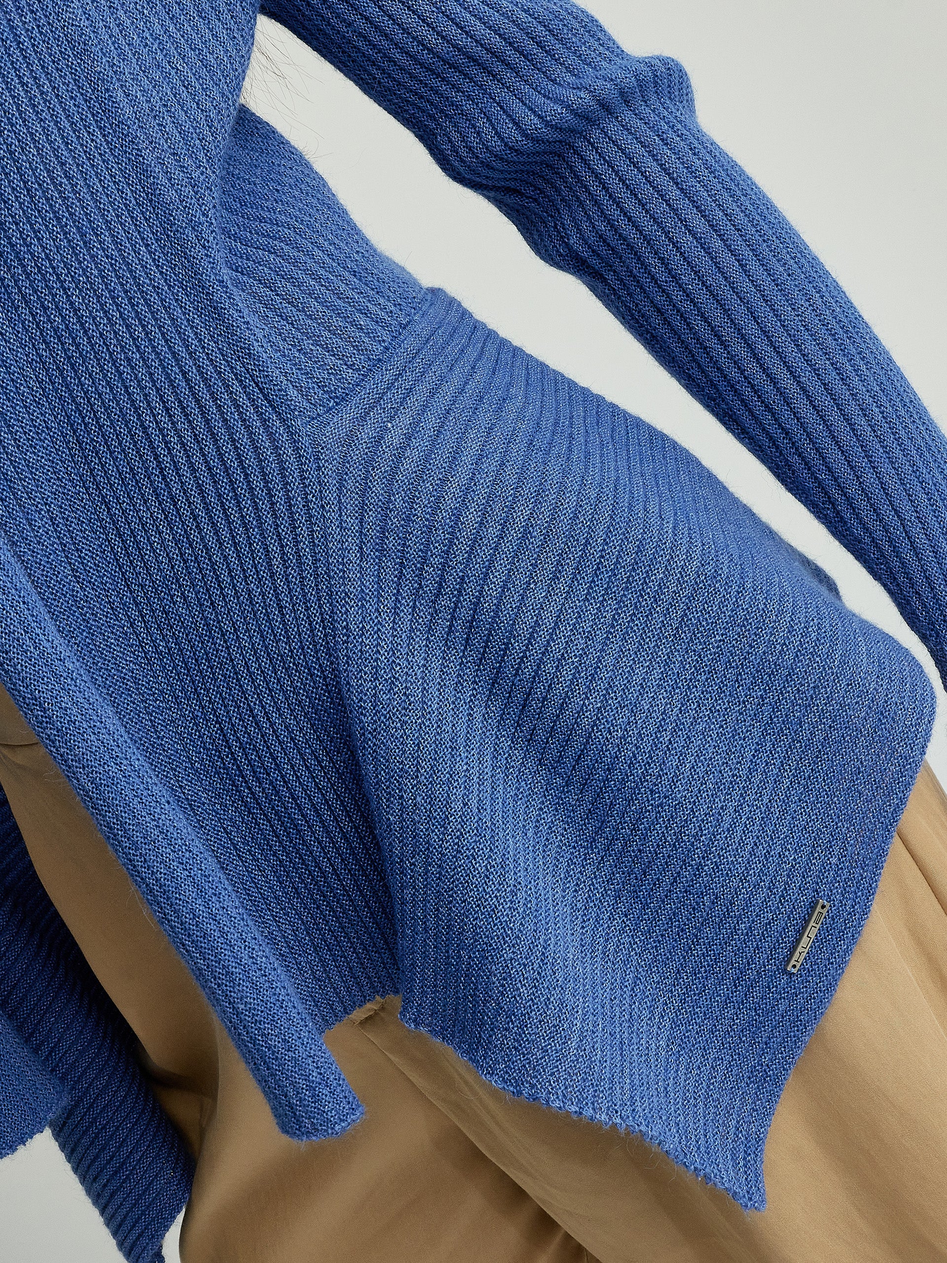 Yzzie Cardigan Baby Alpaca Color Blue - Image 5