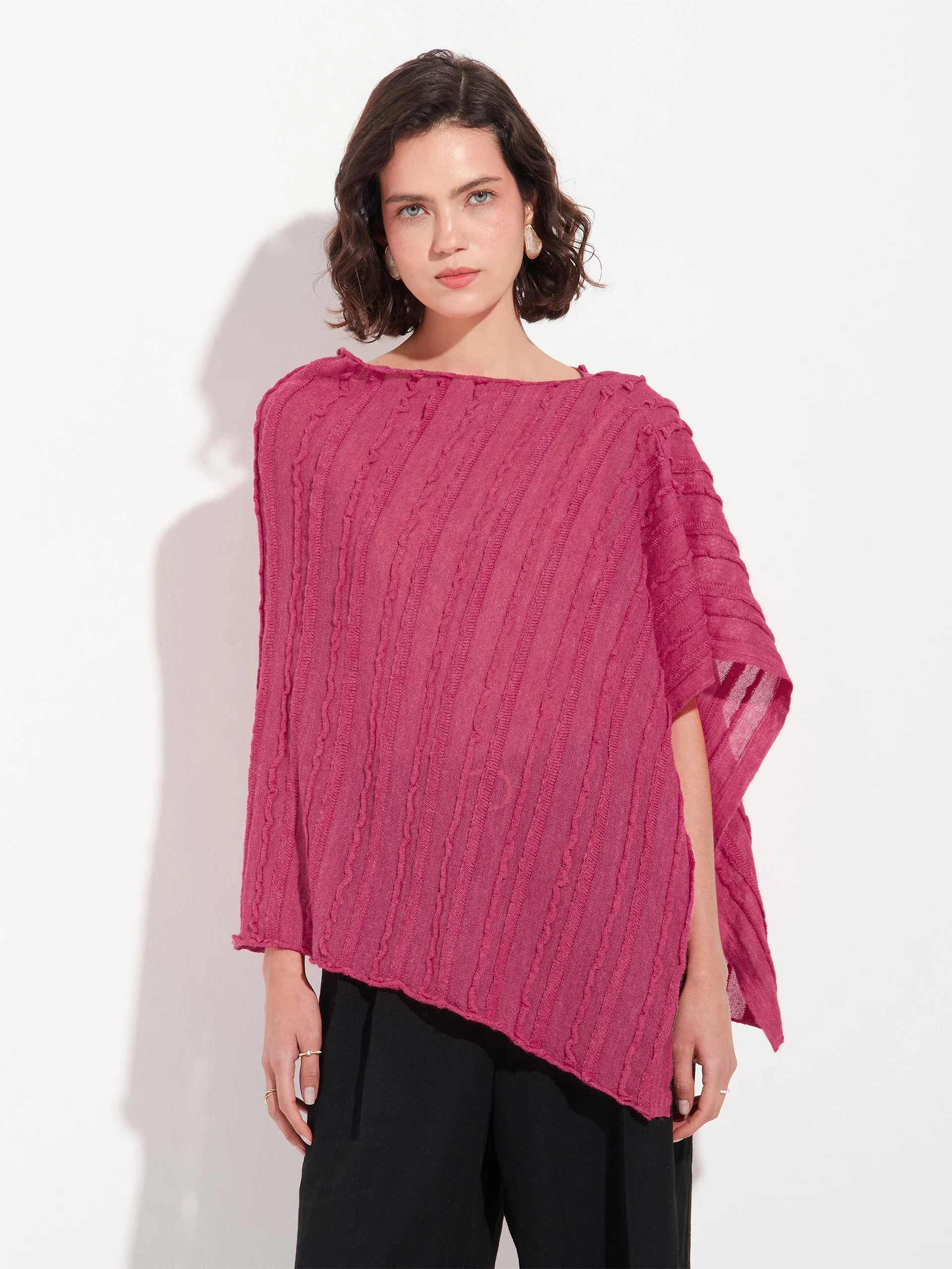 Zarina Poncho Baby Alpaca Color Fuchsia - Image 2