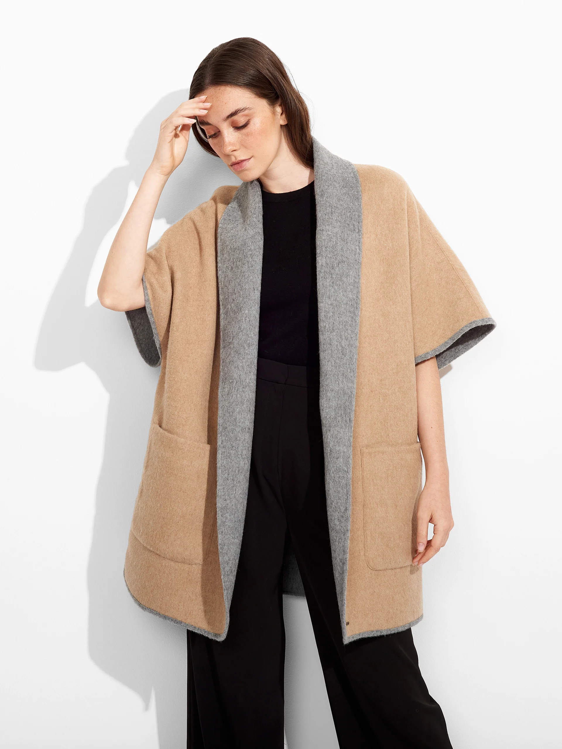 Zea Cape Baby Alpaca Color Beige - Image 3