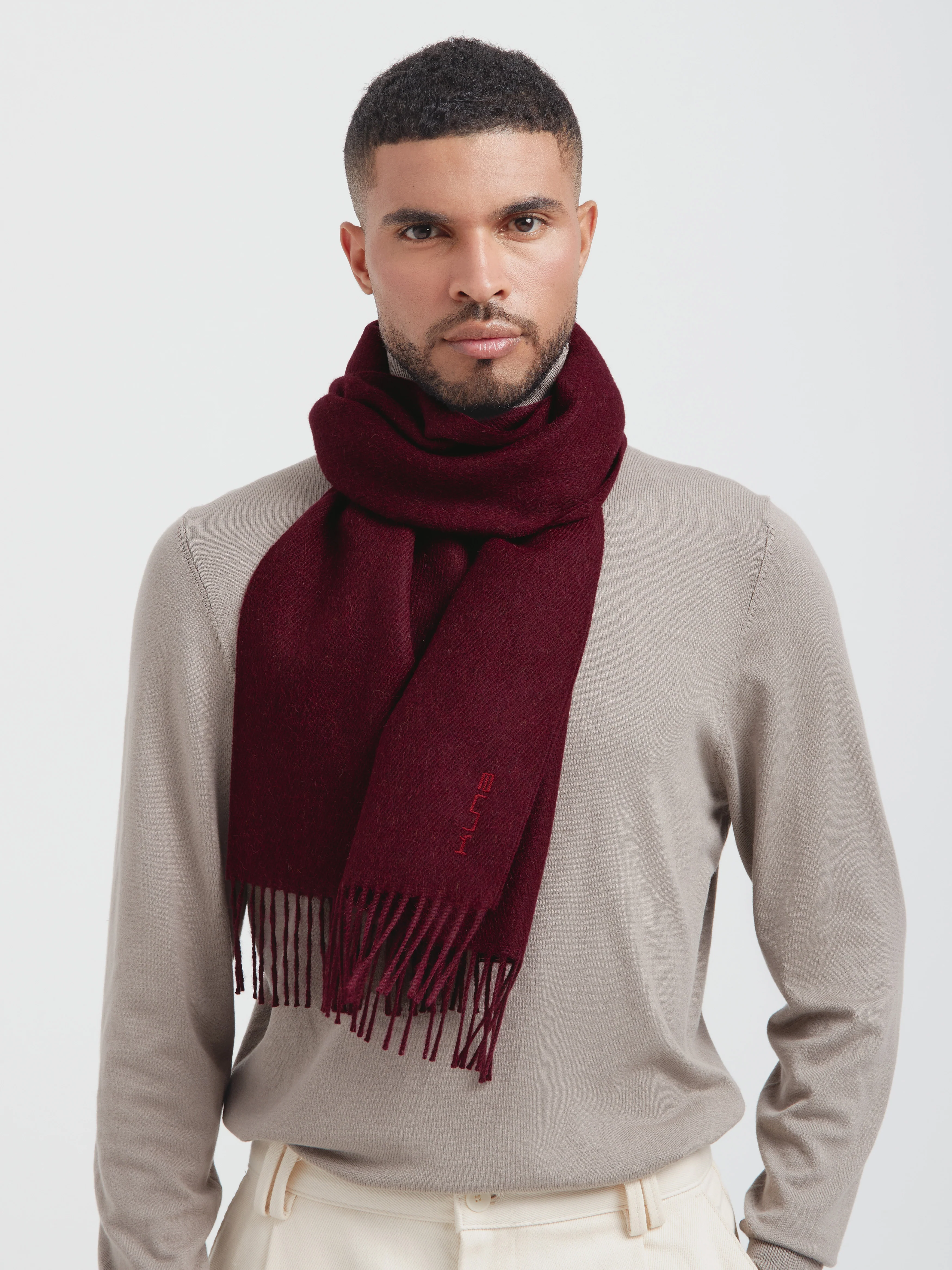 Zeta B Scarf Baby Alpaca Color Cherry - Image 4