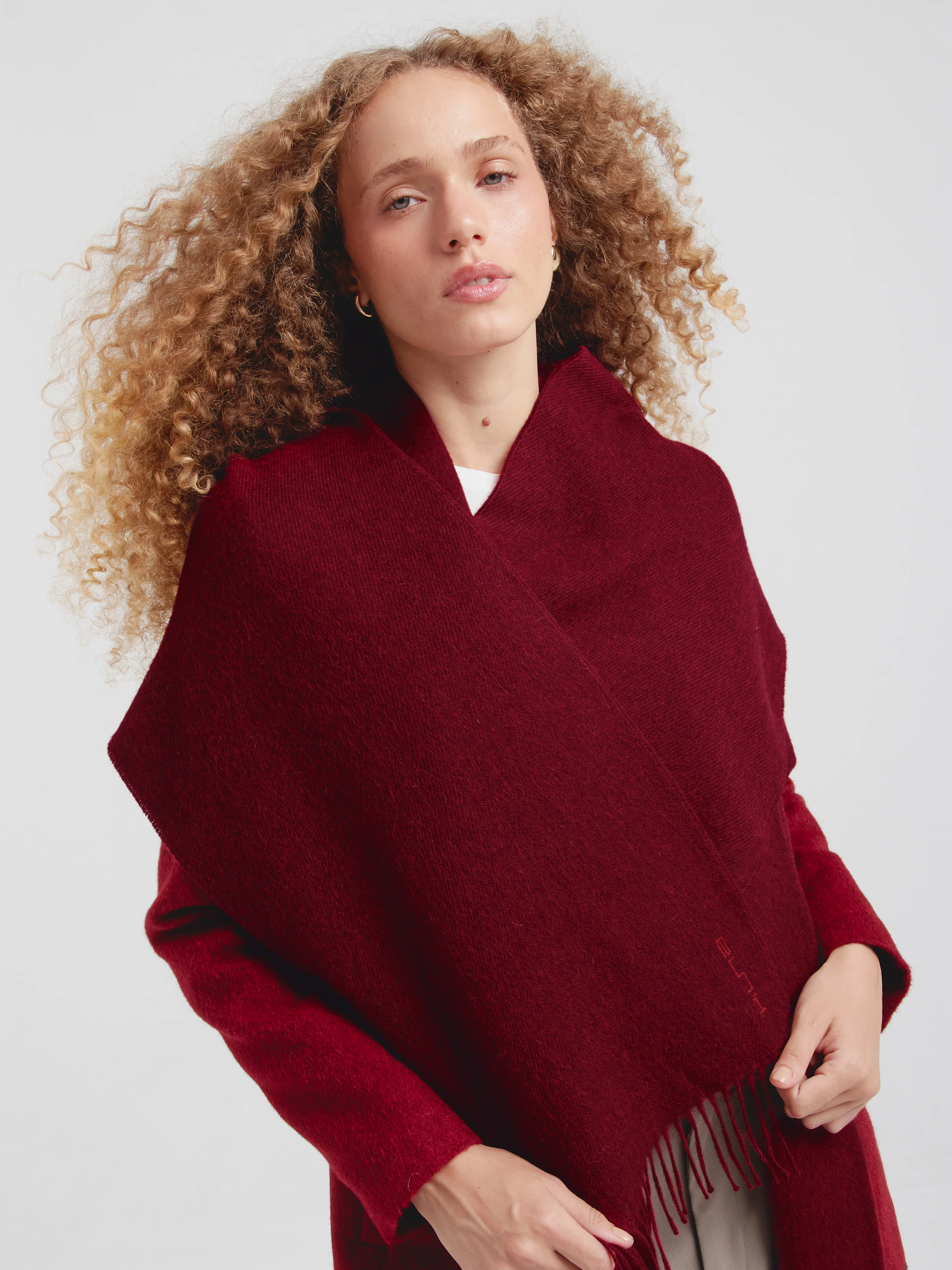 Zeta B Scarf Baby Alpaca Color Cherry