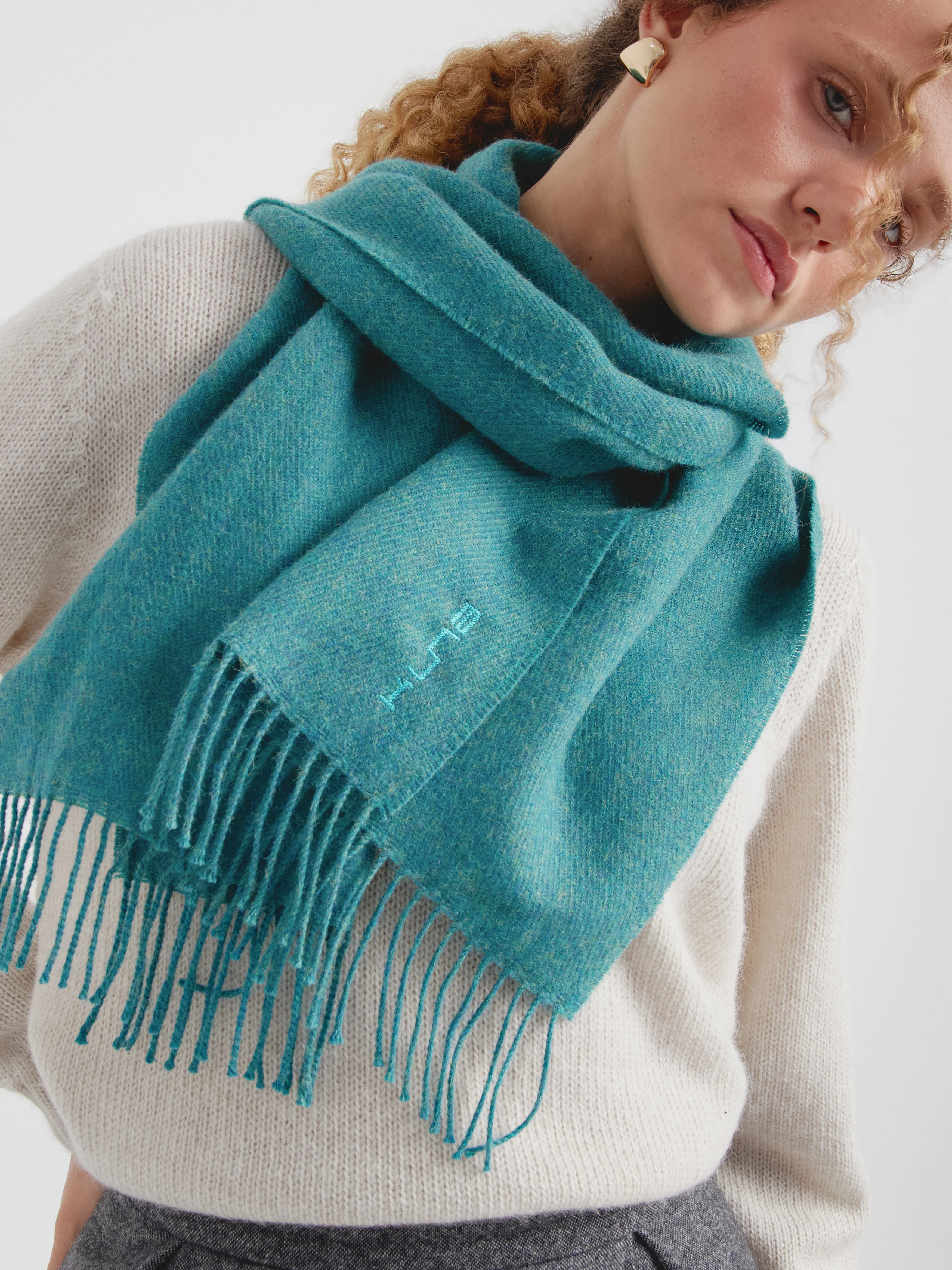 Zeta B Scarf Baby Alpaca Color Green - Image 3