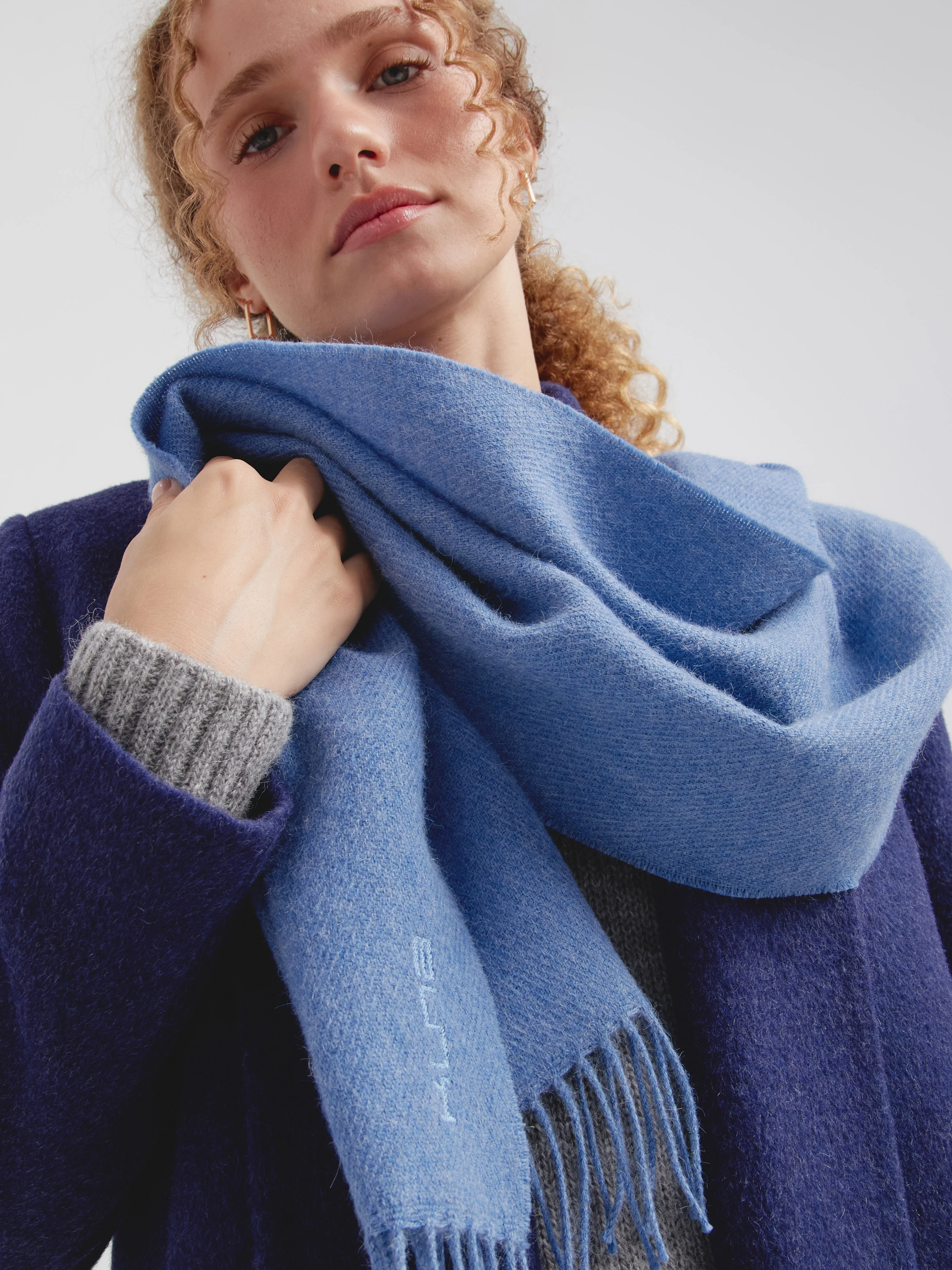 Zeta B Scarf Baby Alpaca Color Sky Blue - Image 3