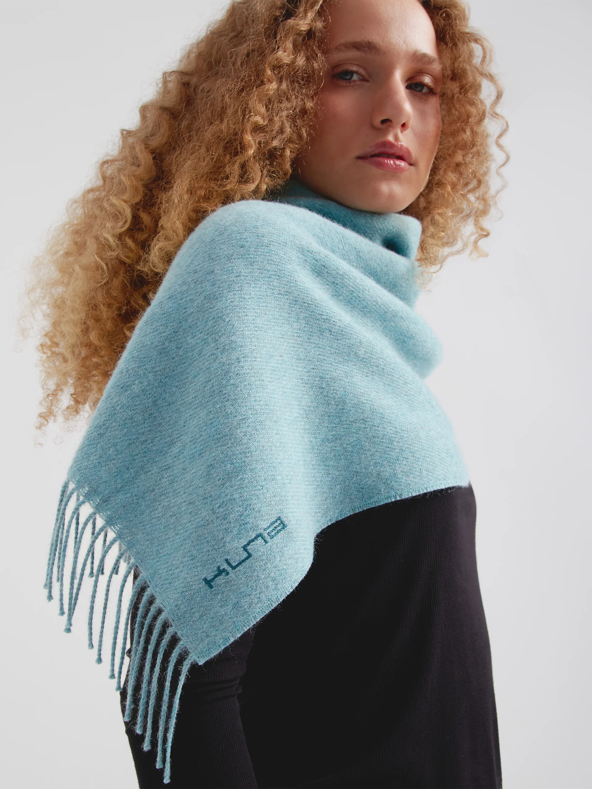 Zeta B Scarf Baby Alpaca Color Turquoise - Image 3