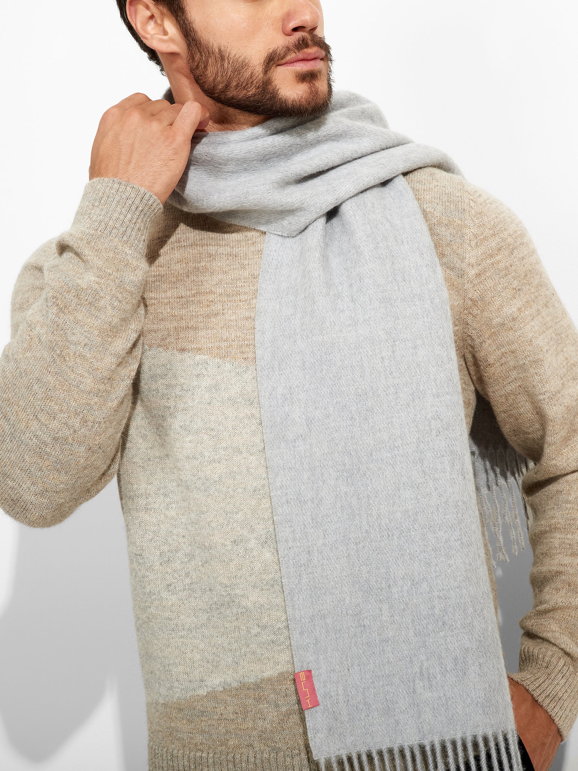 Zeta Scarf Baby Alpaca Color Grey - Image 5