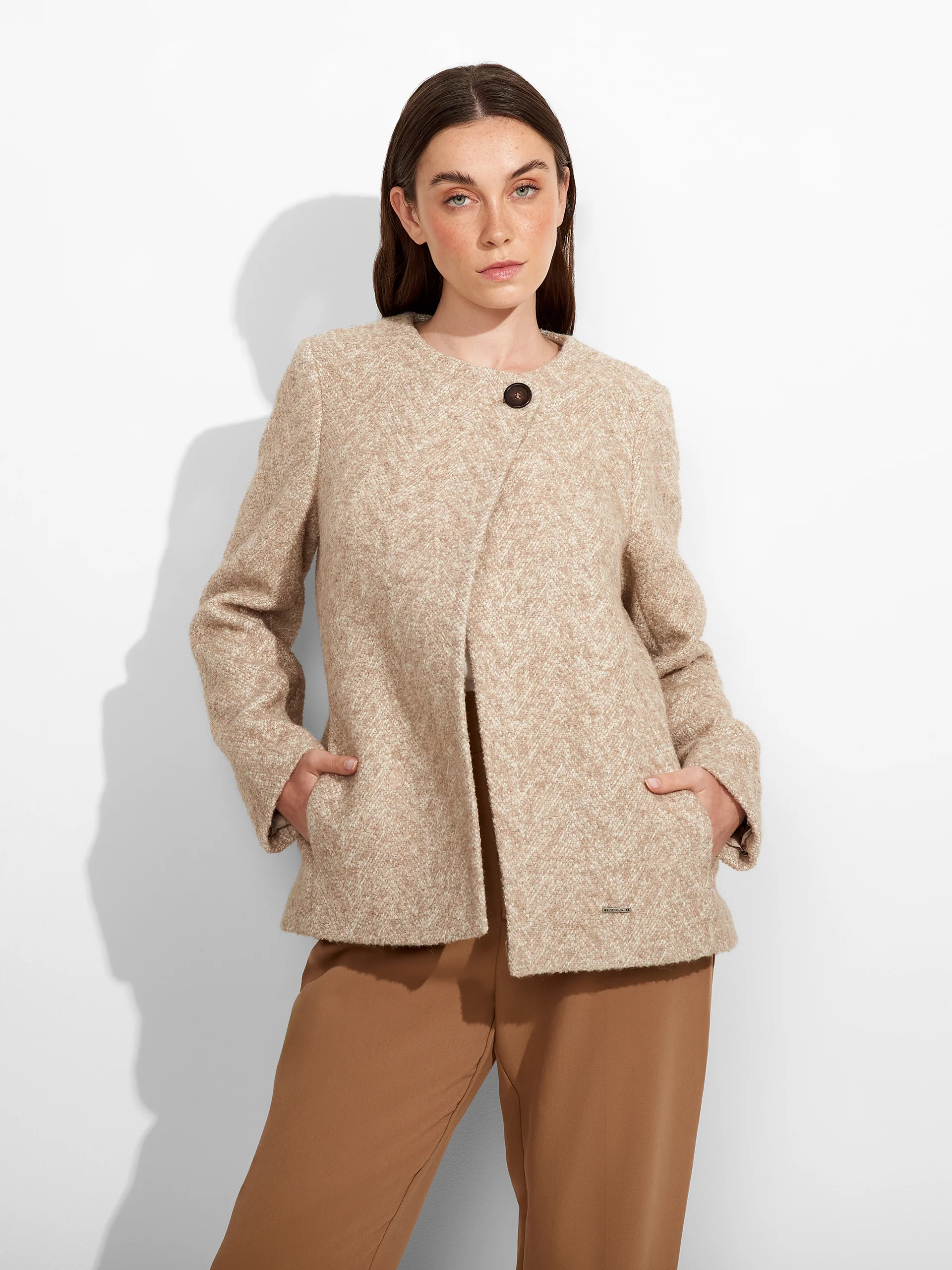 Zigzag Coat Baby Alpaca Color Black - Image 2