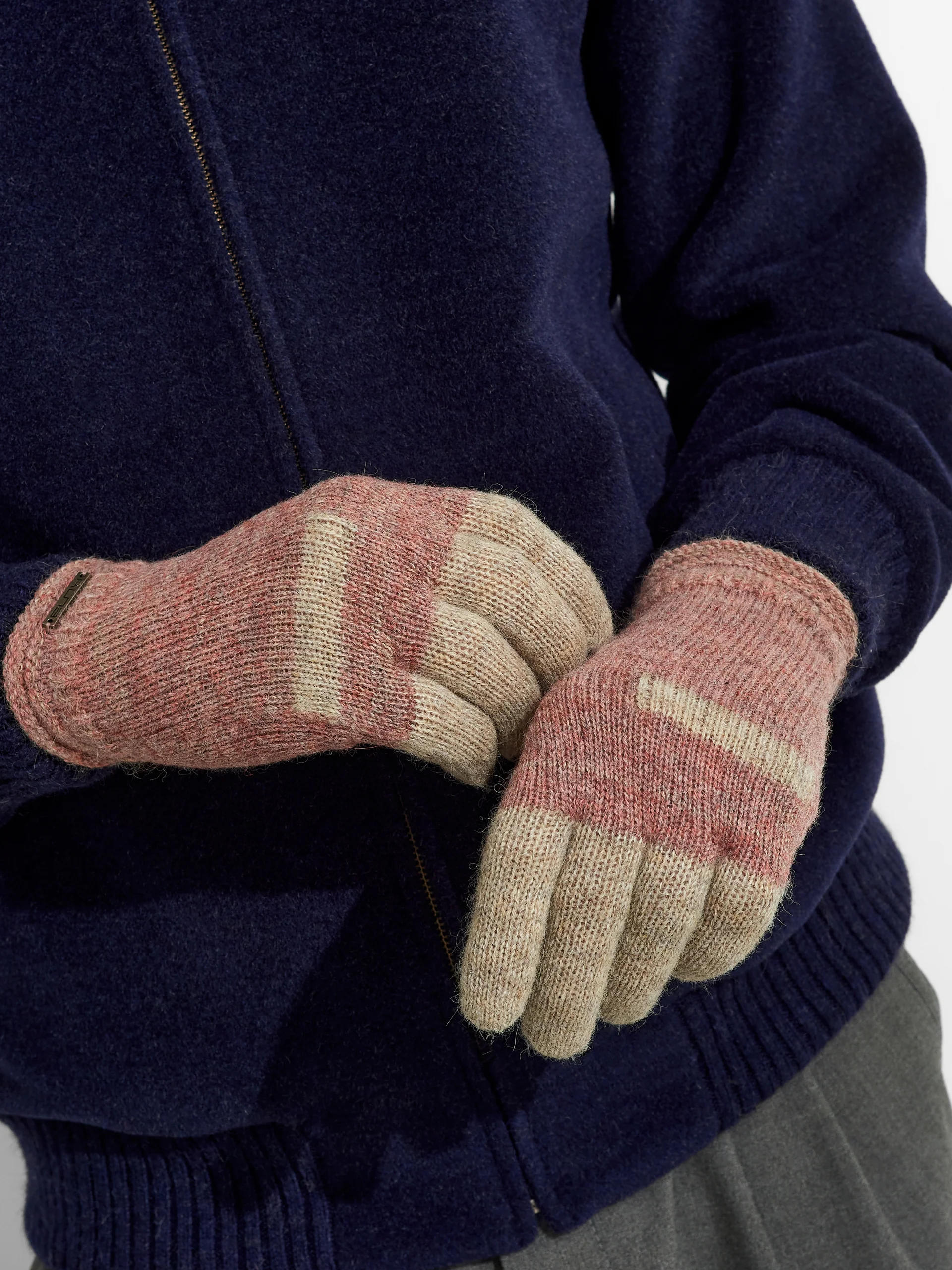 Zoe Gloves Baby Alpaca Color Pink - Image 5