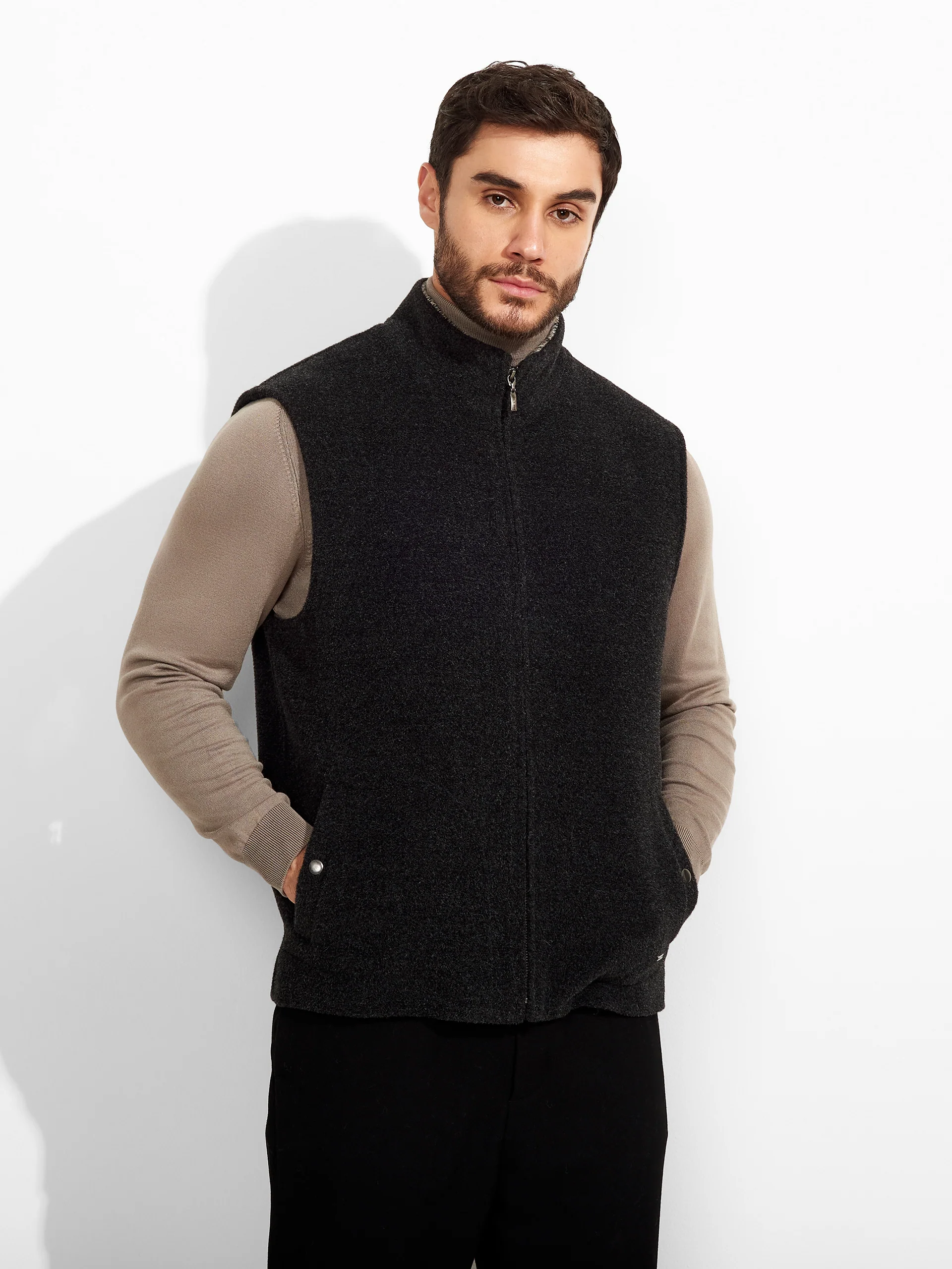 Zunkle Vest Wool Color Grey - Image 2